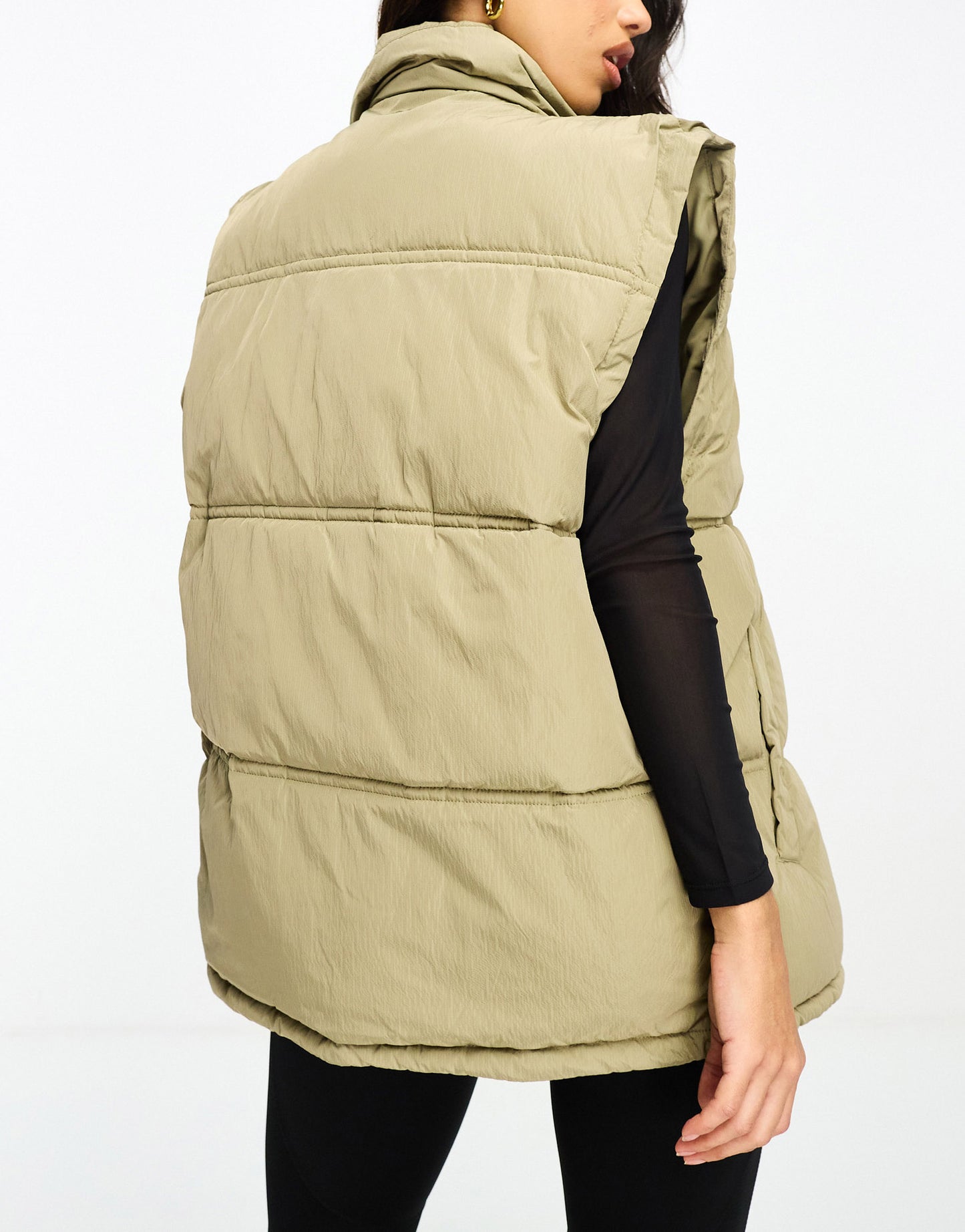 HIIT oversized puffer gilet in beige