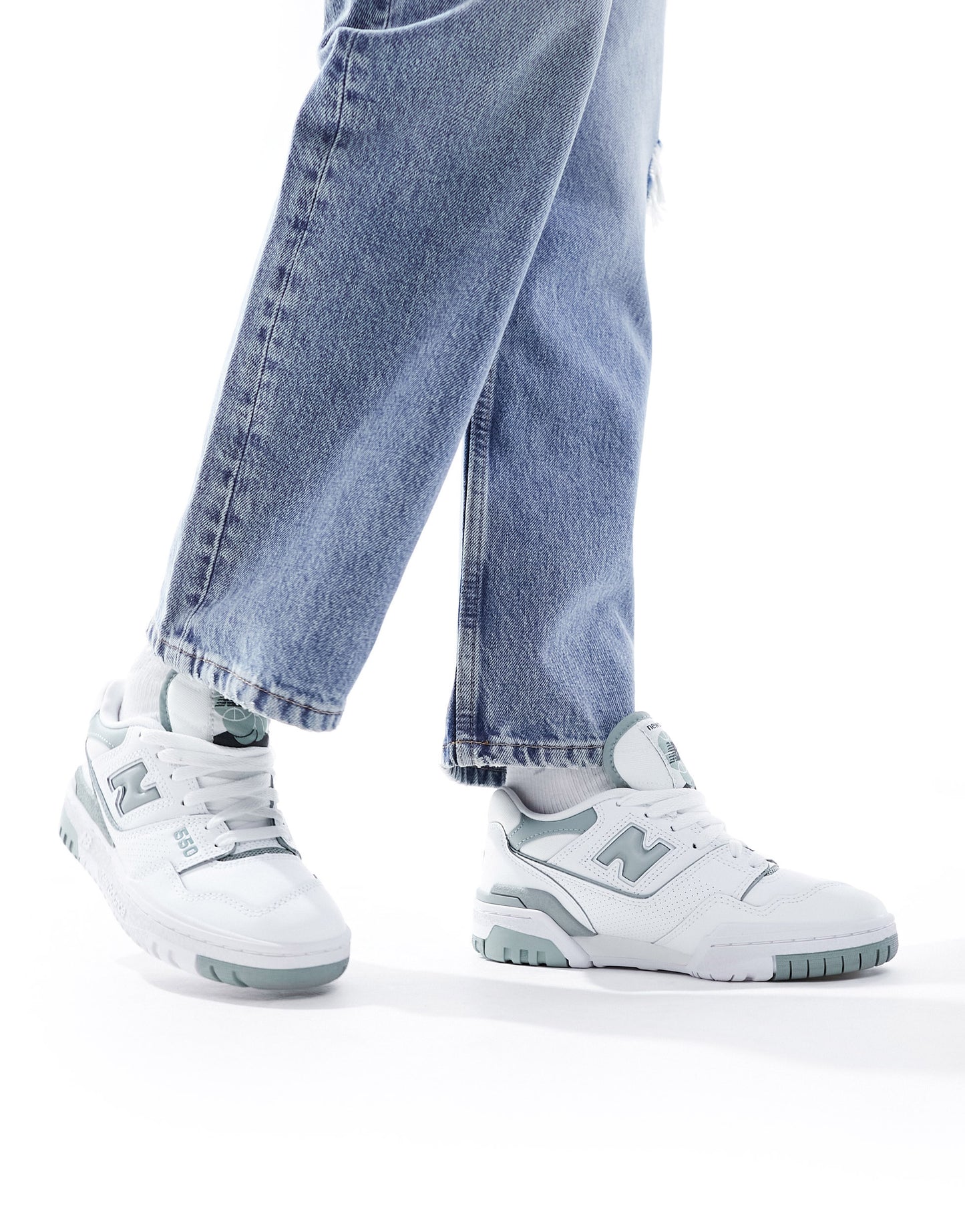 New Balance 550 trainers in white and sage