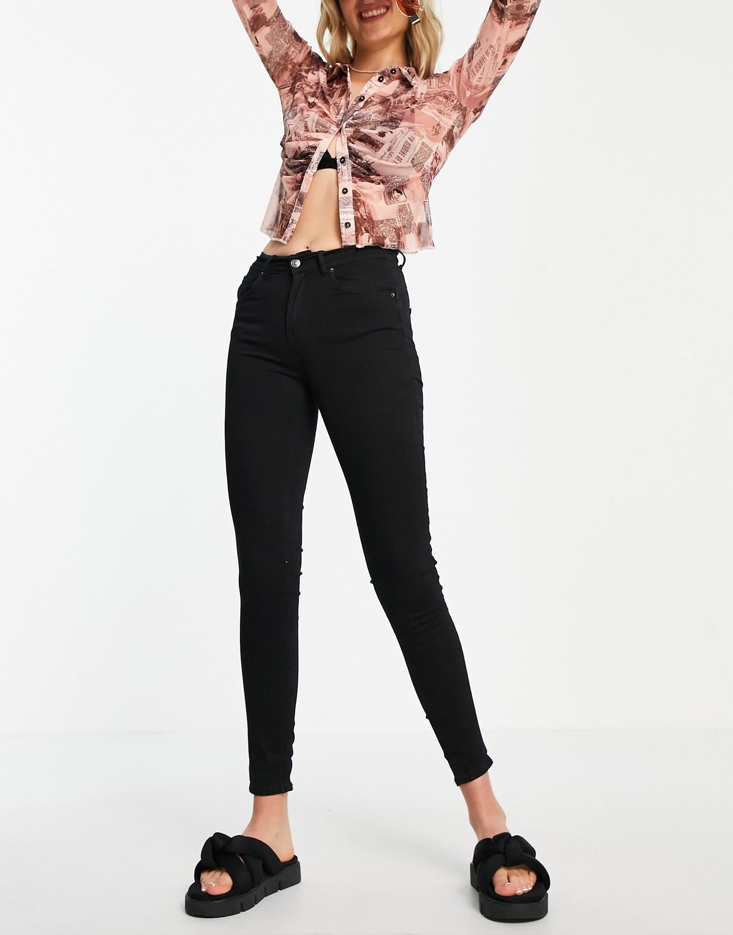 Pull&bear Tall push up jean in black