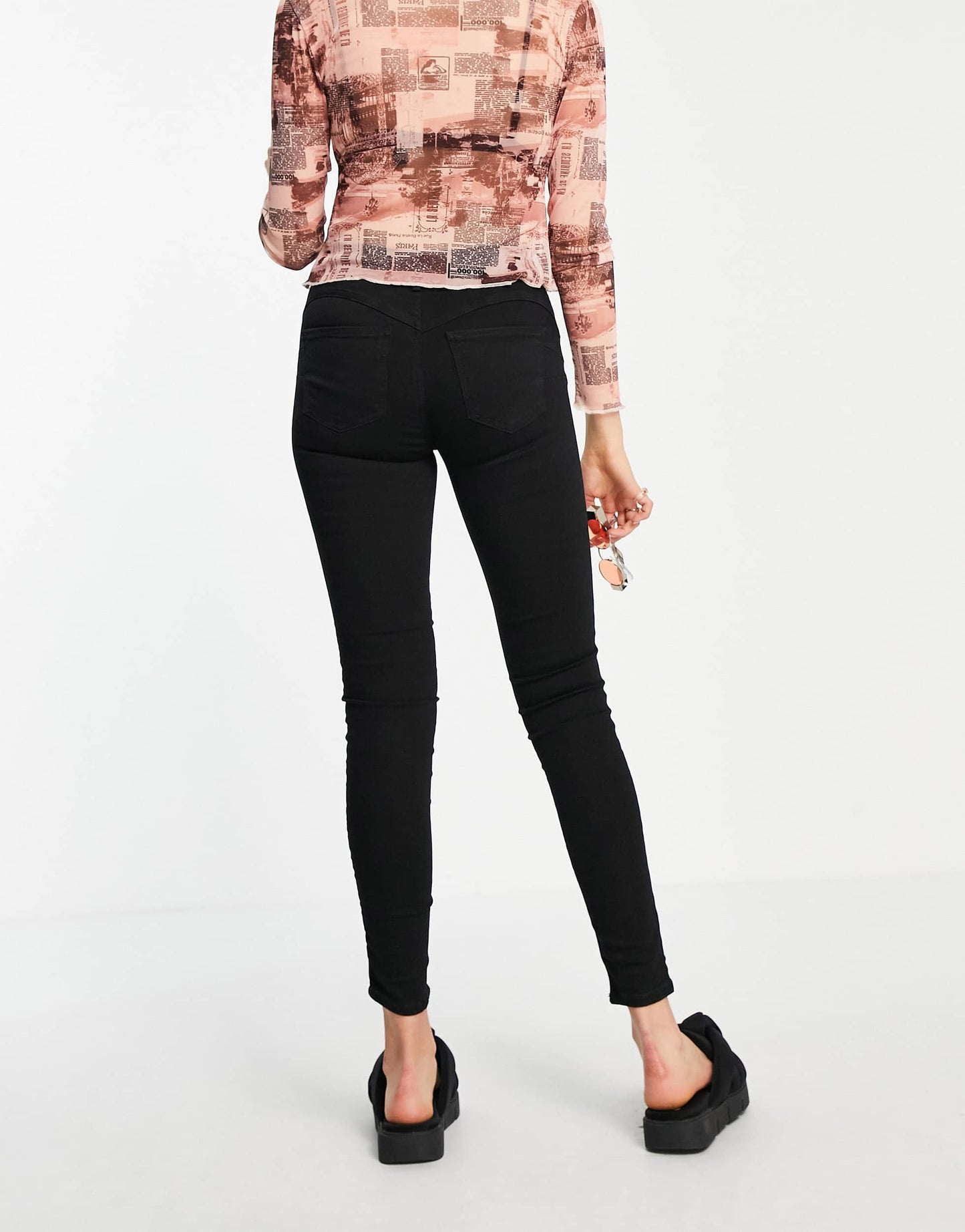 Pull&bear Tall push up jean in black