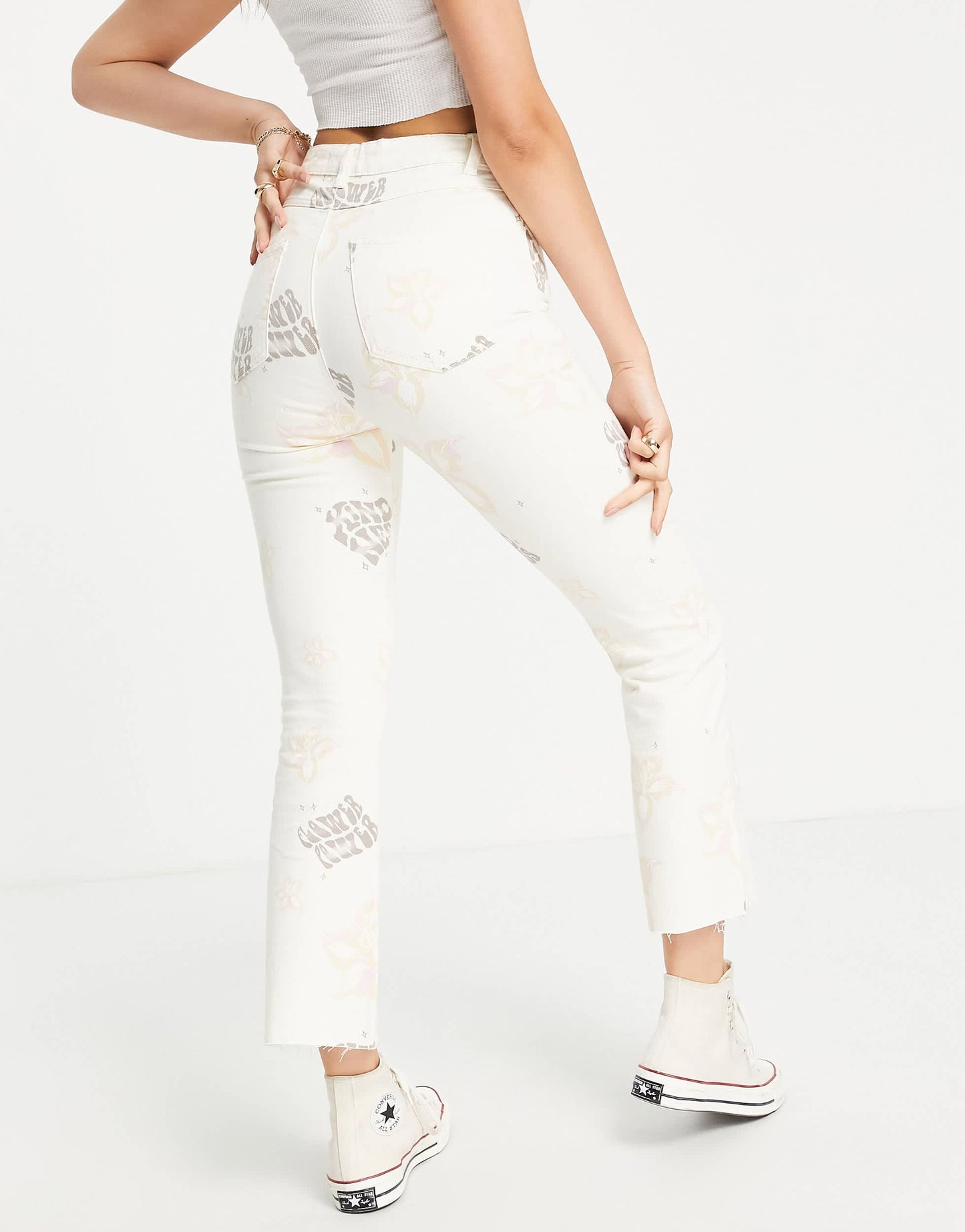 Stradivarius retro print straight leg jean with raw hem in ecru