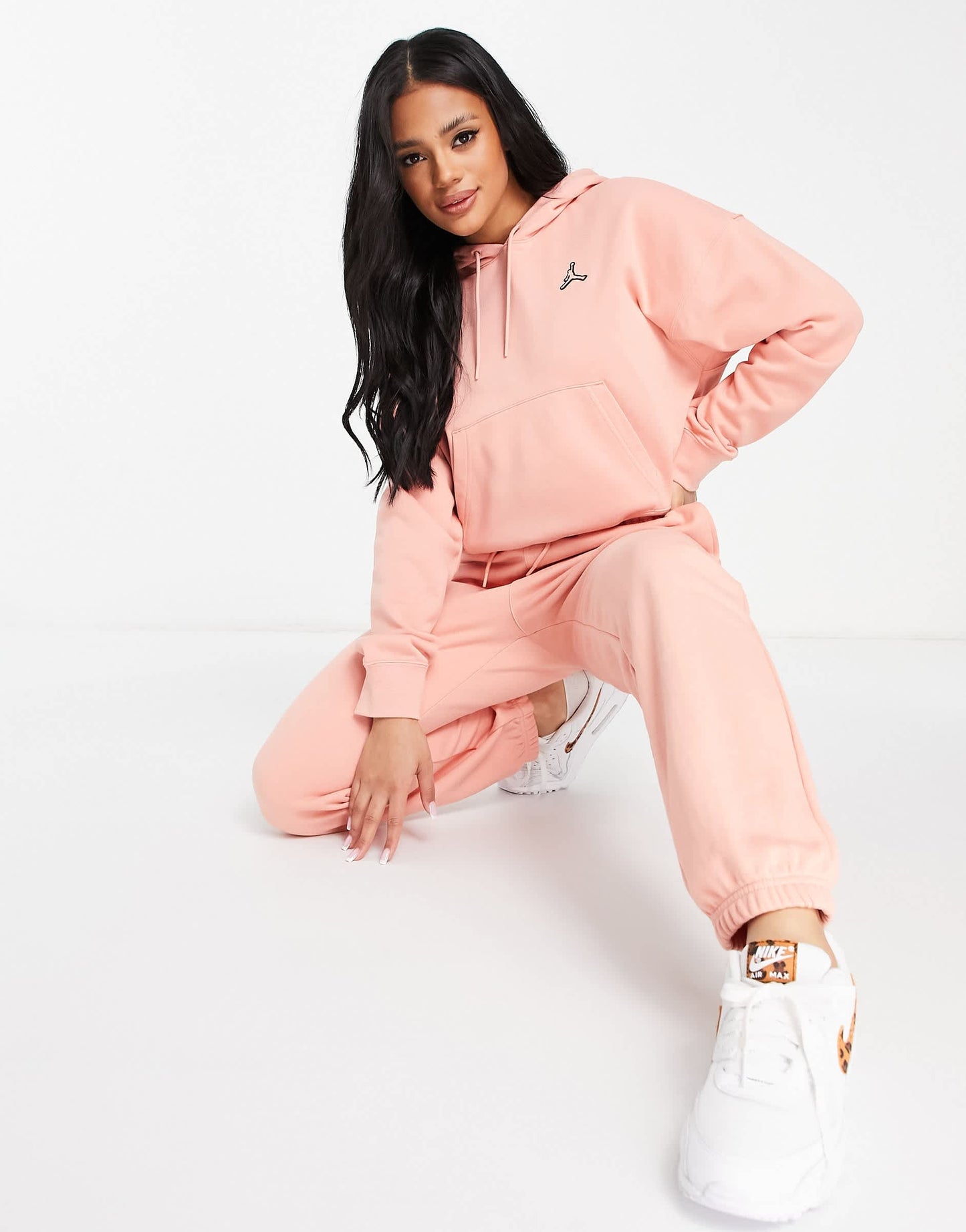 Jordan essential fleece joggers in light pink