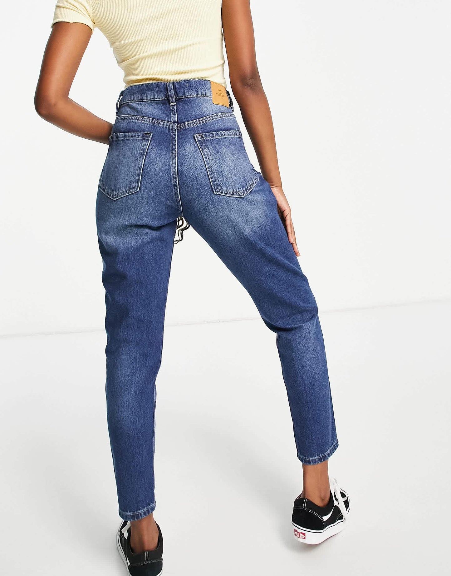 Stradivarius mom fit vintage in dark wash