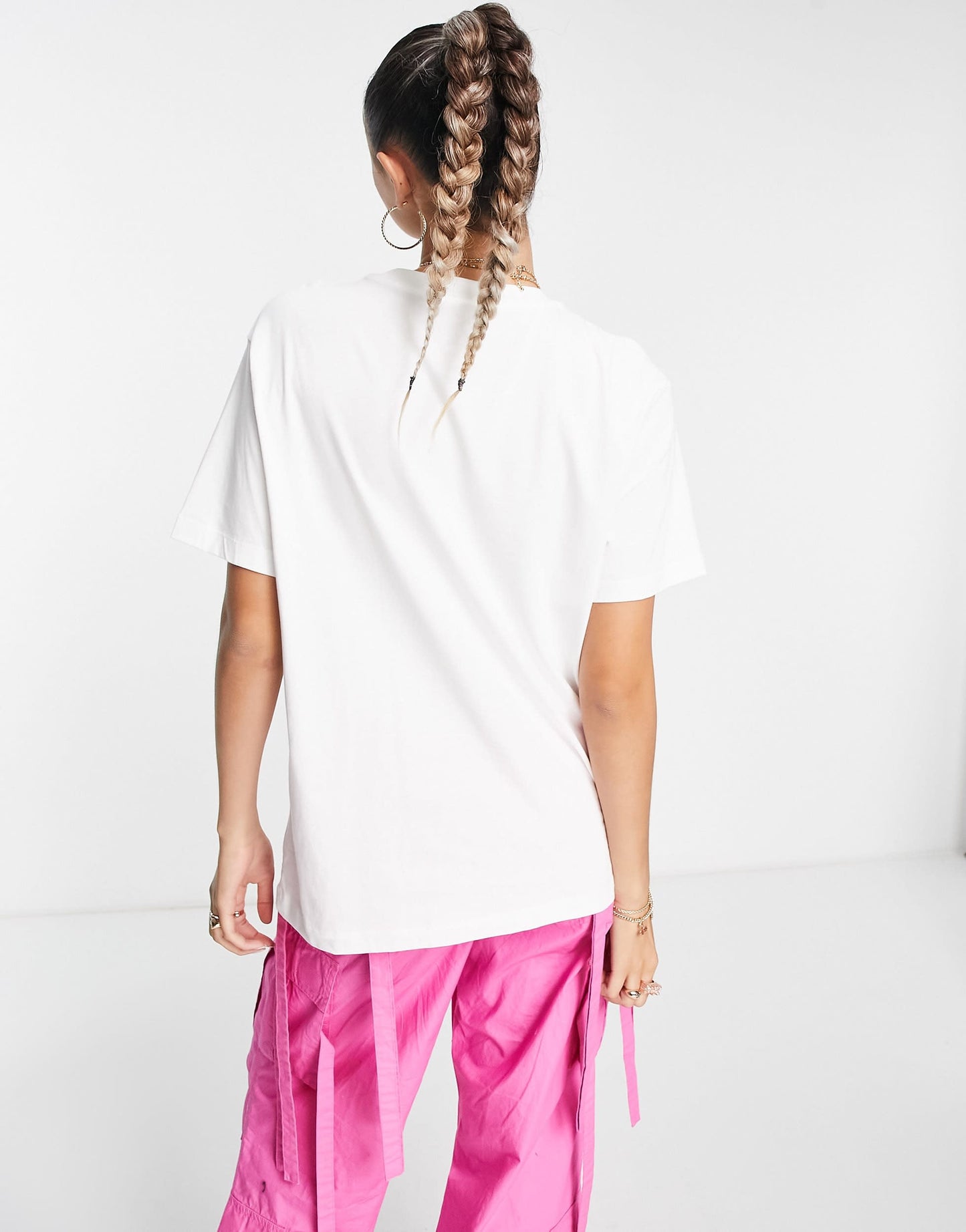 Nike essentials boyfriend t-shirt in white