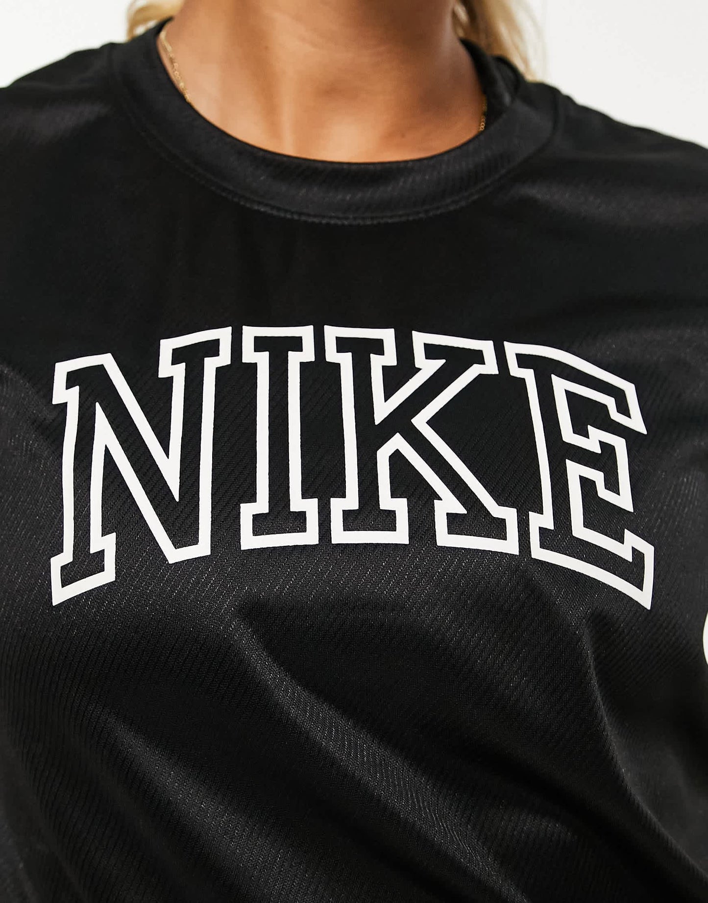 Nike Running Swoosh Run heritage logo t-shirt in black and white