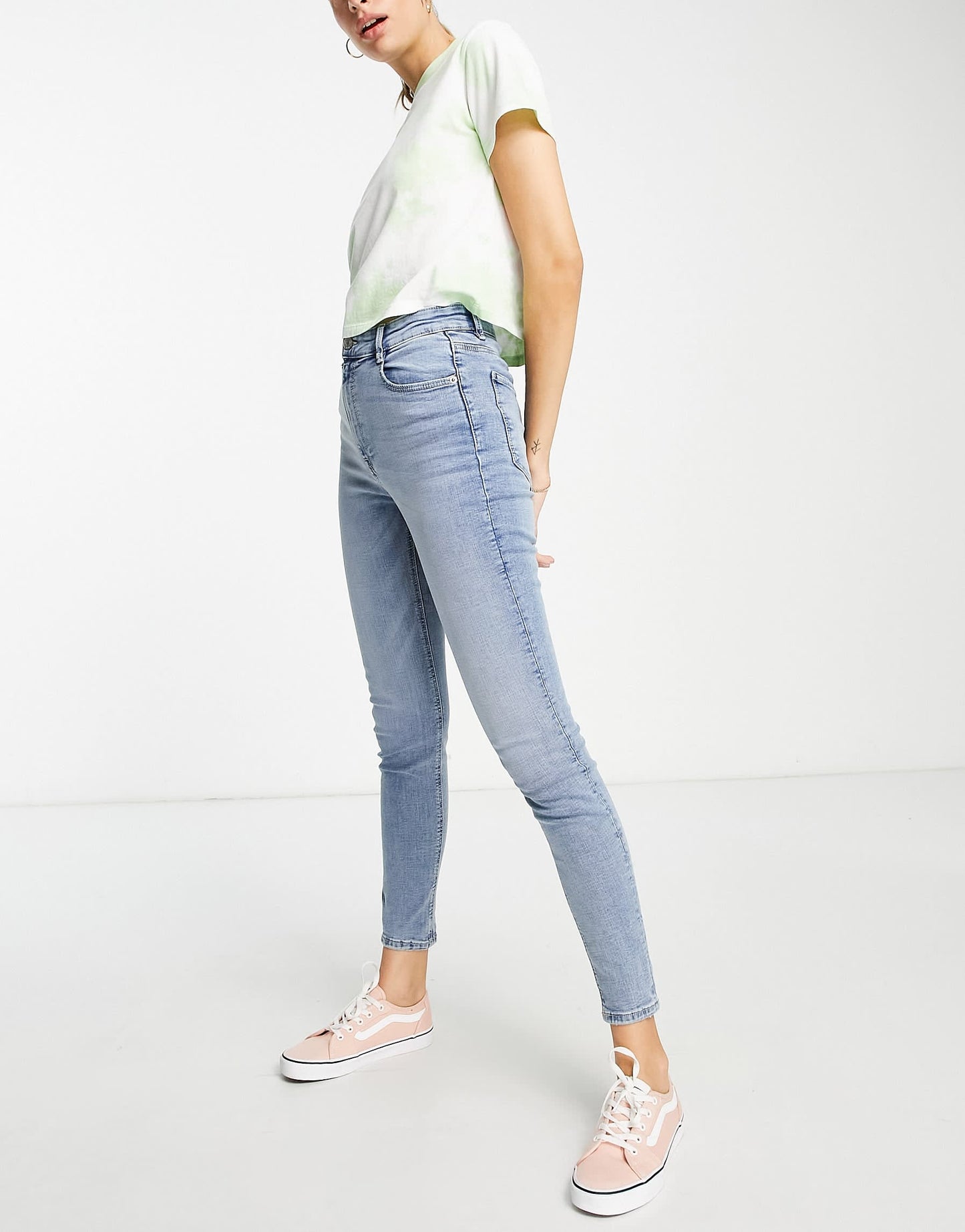 Pull&Bear Tall high waisted skinny contour jeans in mid blue