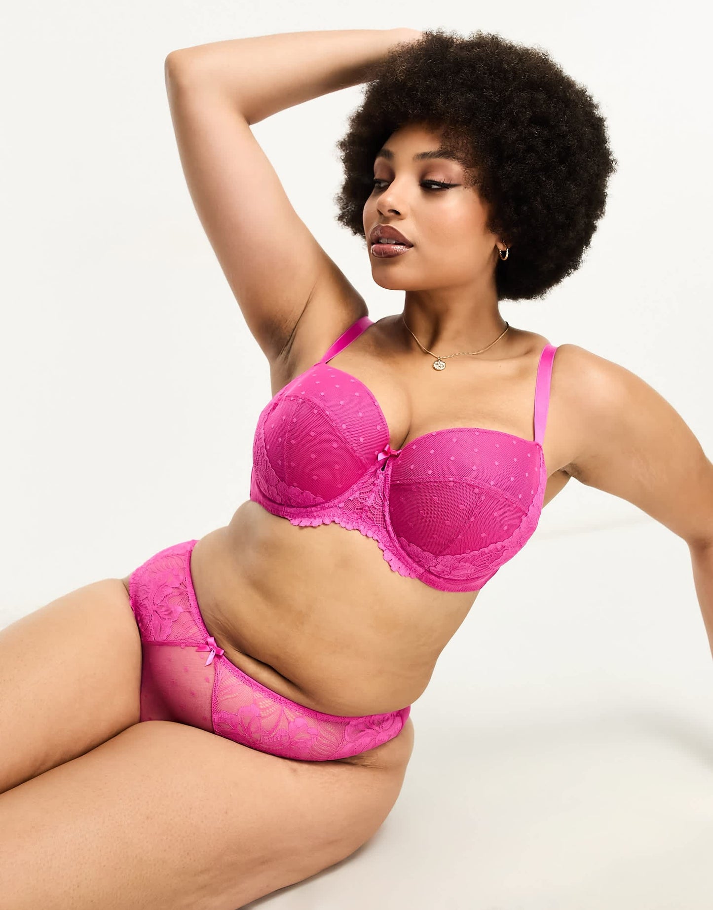 Ivory Rose Curve lace and dobby mesh v front thong in pink