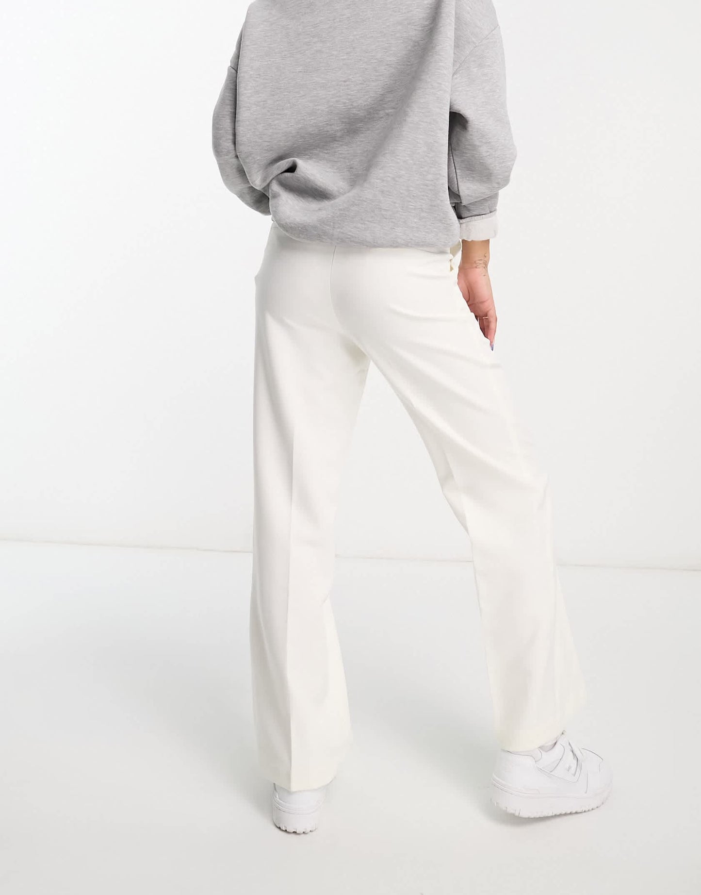 Miss Selfridge Petite tailored wide leg trouser in ivory - IVORY