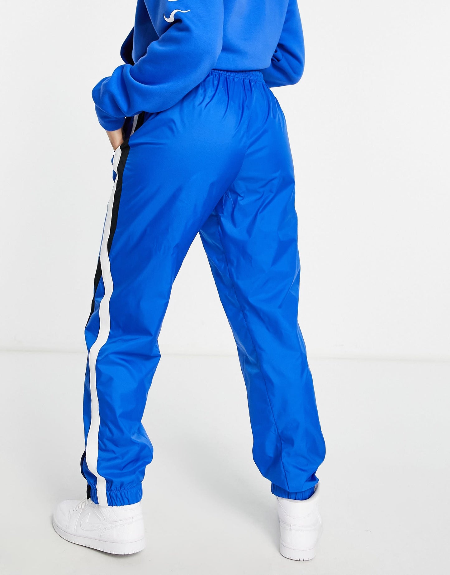 Nike Basketball NBA Brooklyn Nets tracksuit joggerss in blue