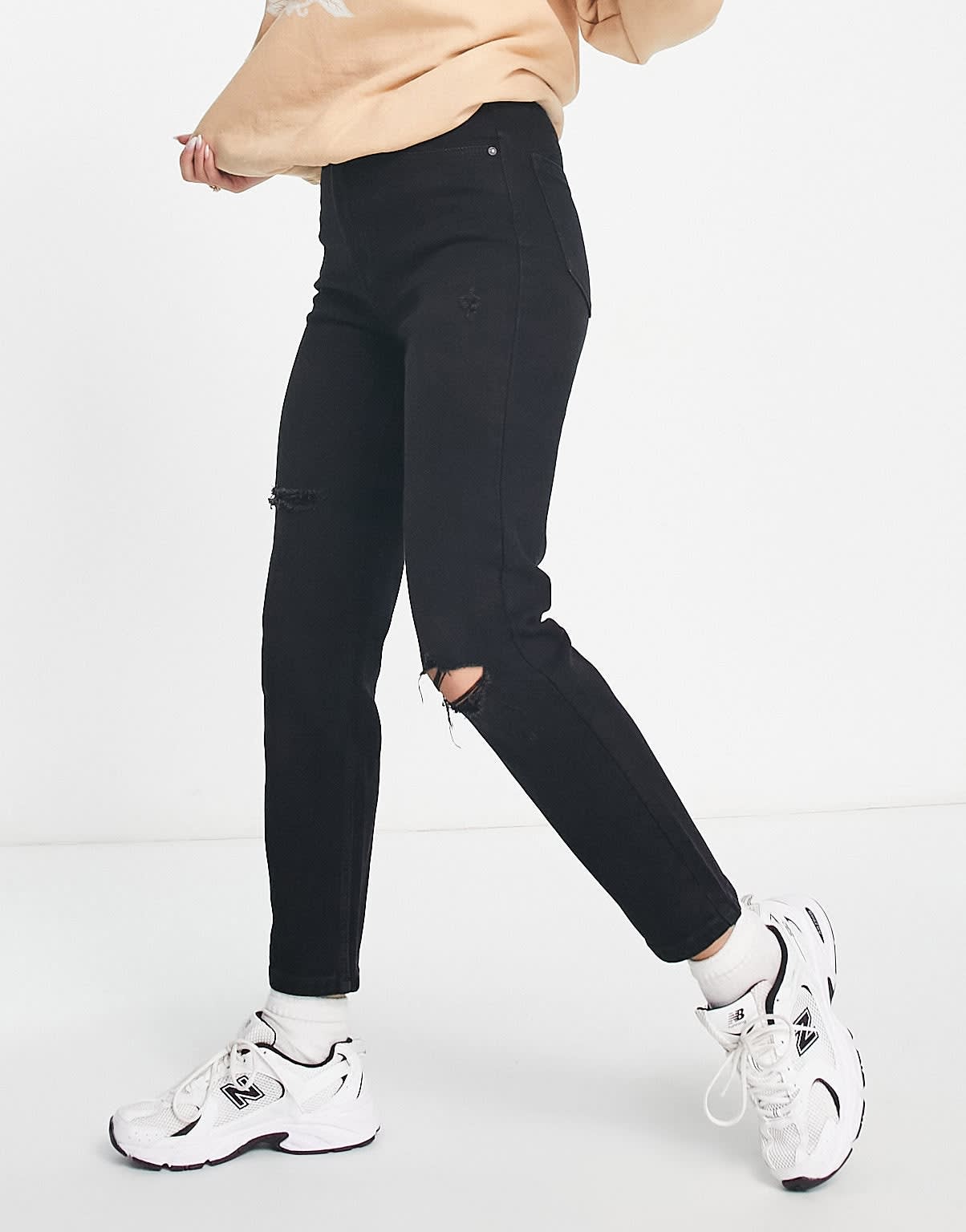 Stradivarius slim mom jean with stretch and rip in black