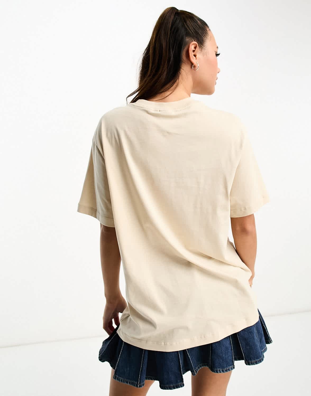Nike varsity boyfriend t-shirt in sanddrift beige