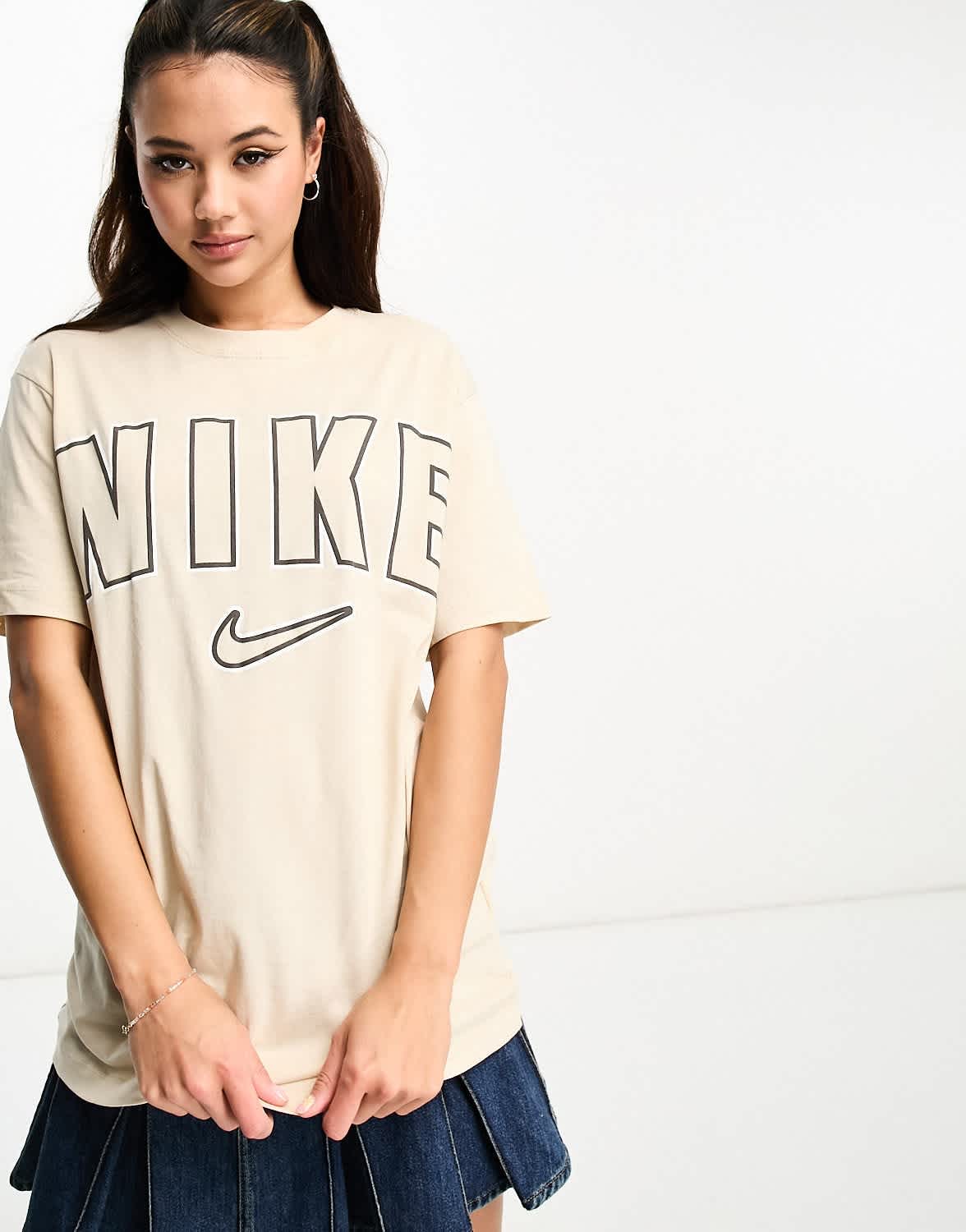 Nike varsity boyfriend t-shirt in sanddrift beige