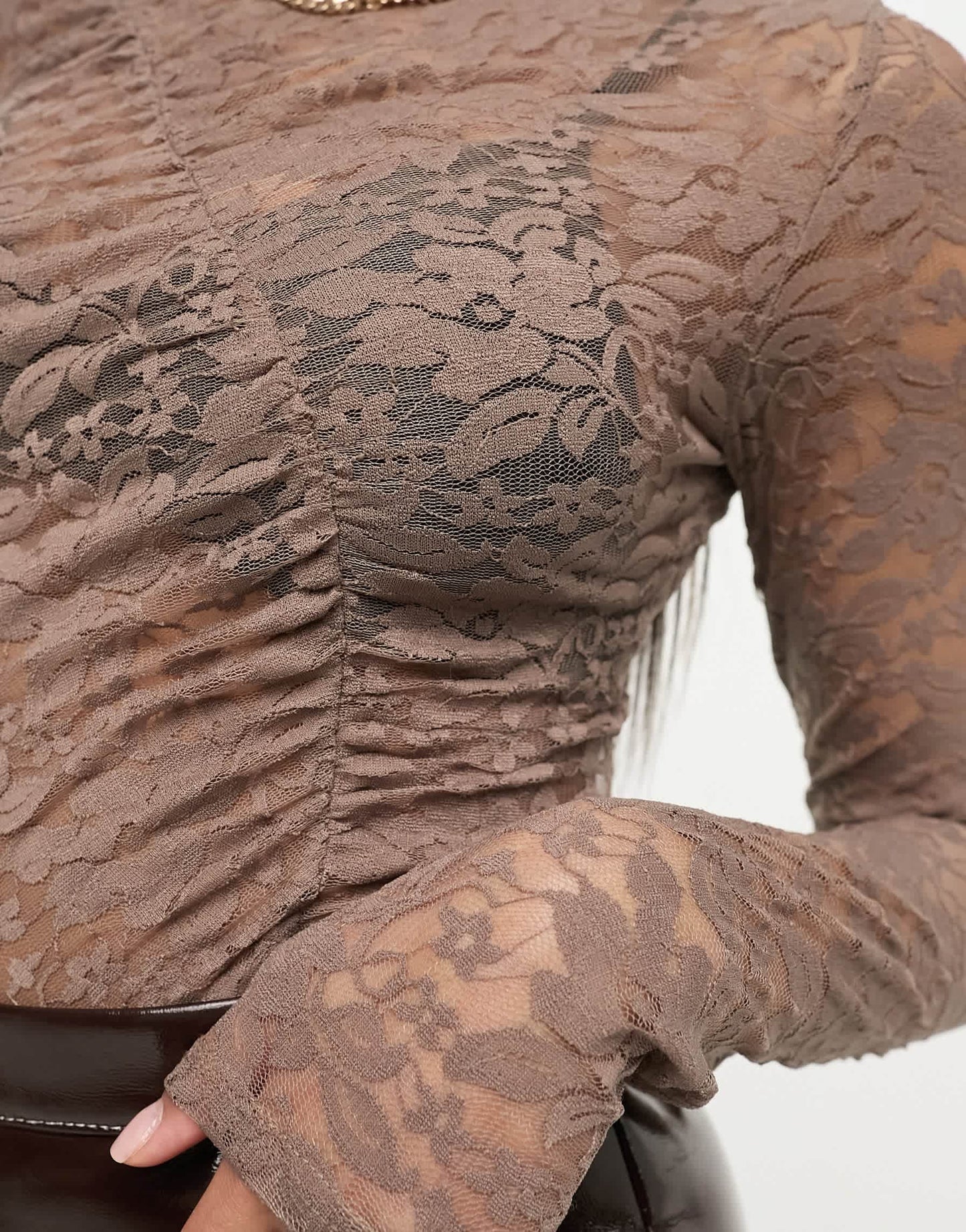 Missyempire ruched lace body in taupe