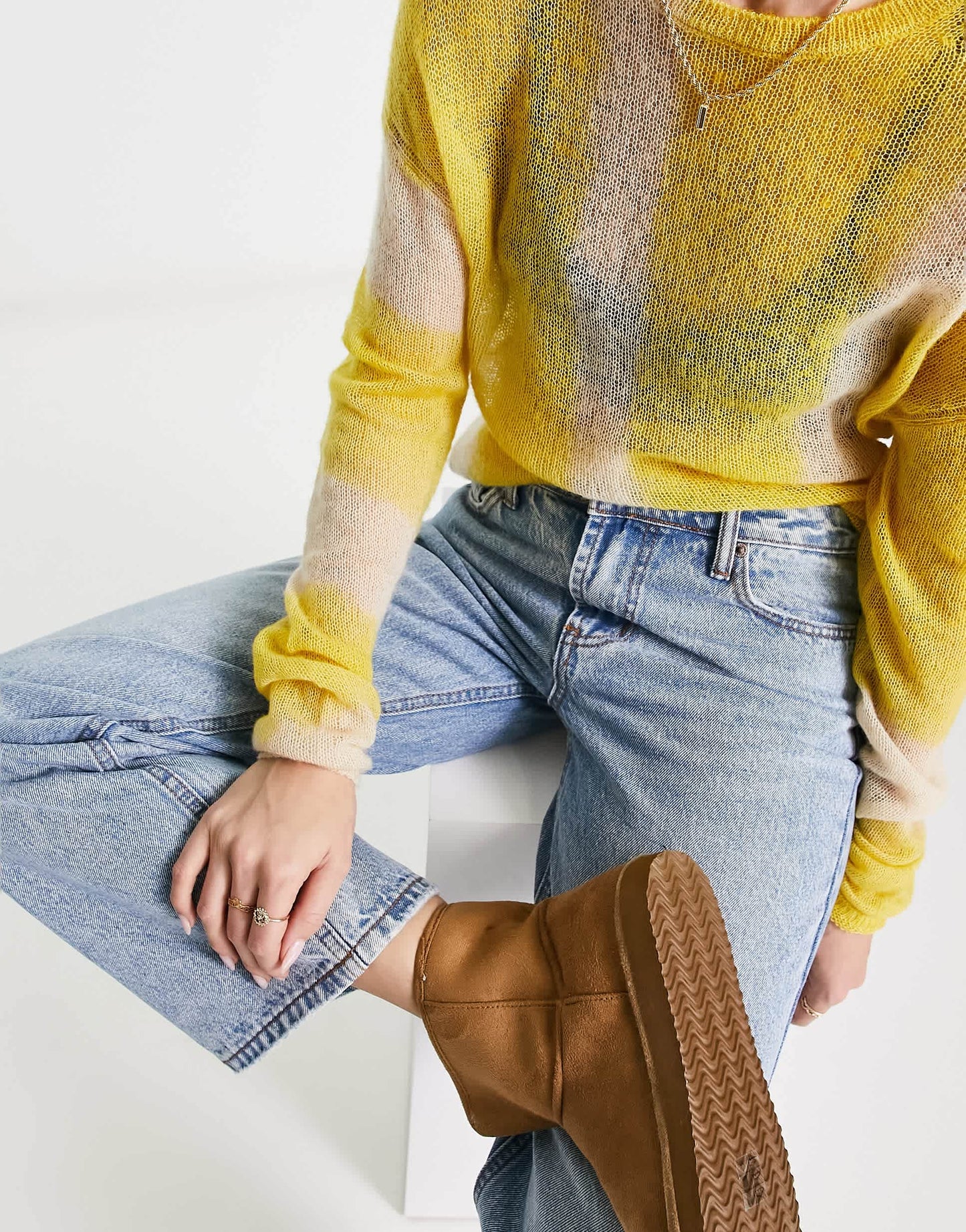 Signature 8 low rise straight leg jean in mid wash