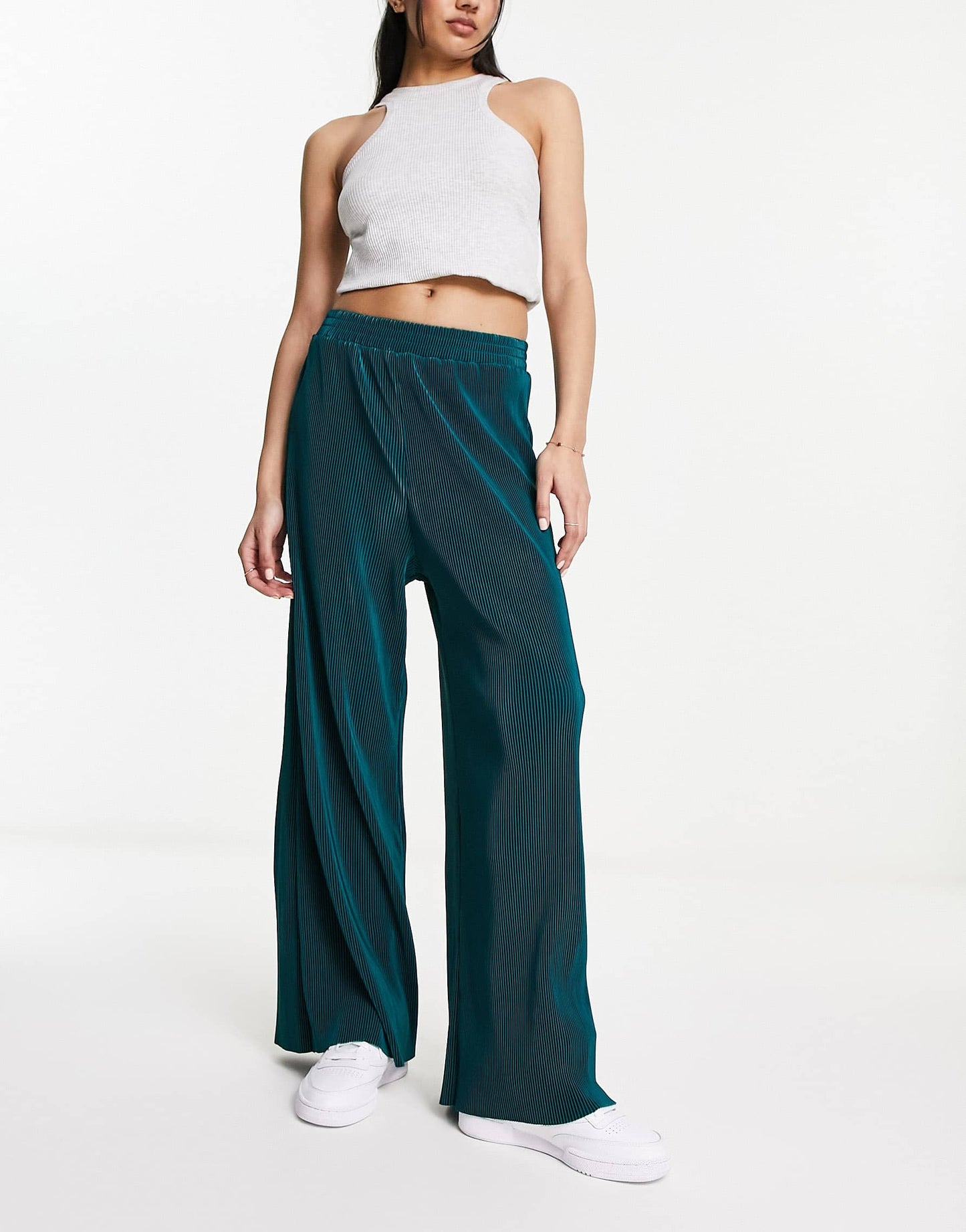 Urban Revivo plisse trousers in green