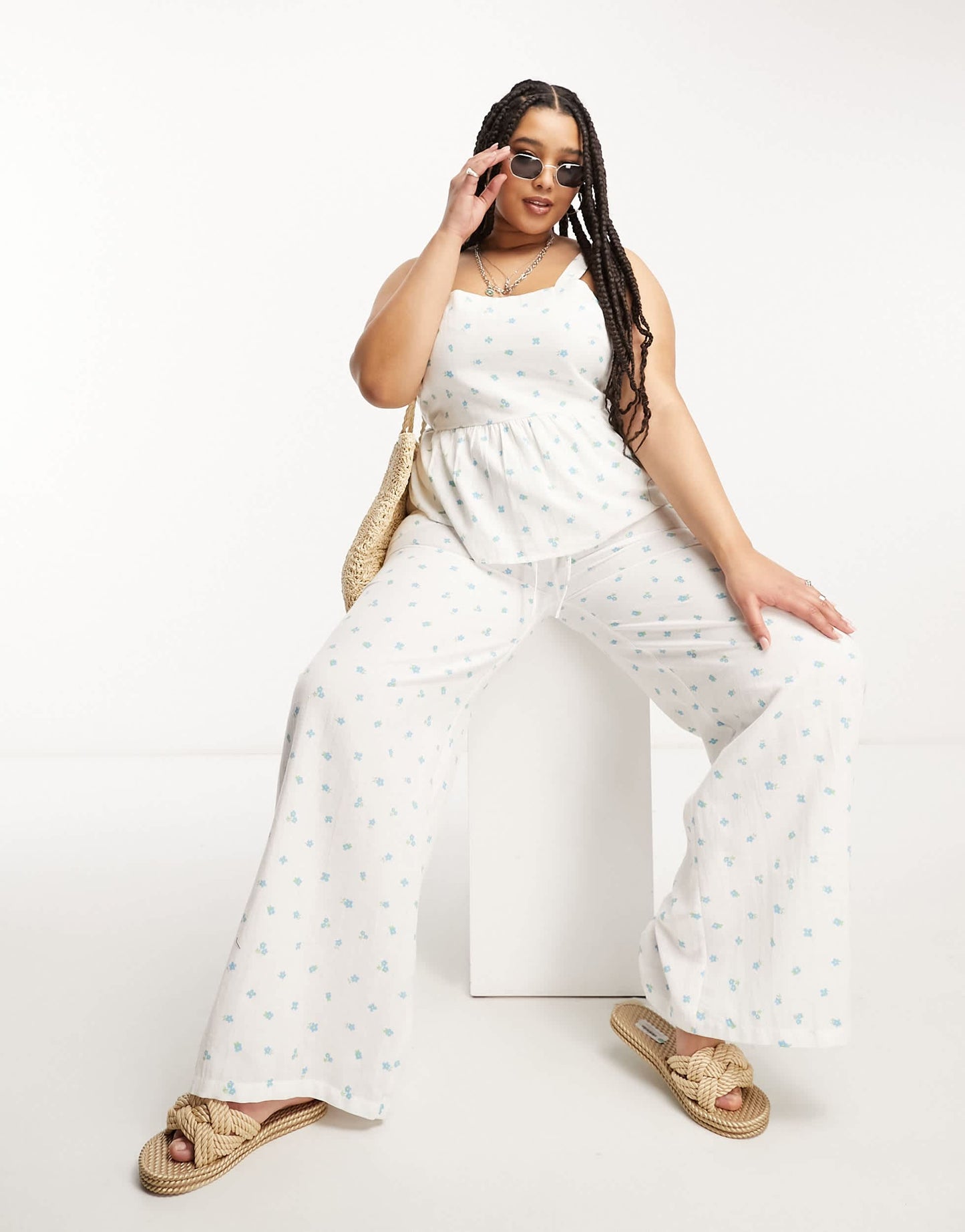 Daisy Street Plus linen smock top in ditsy floral co-ord