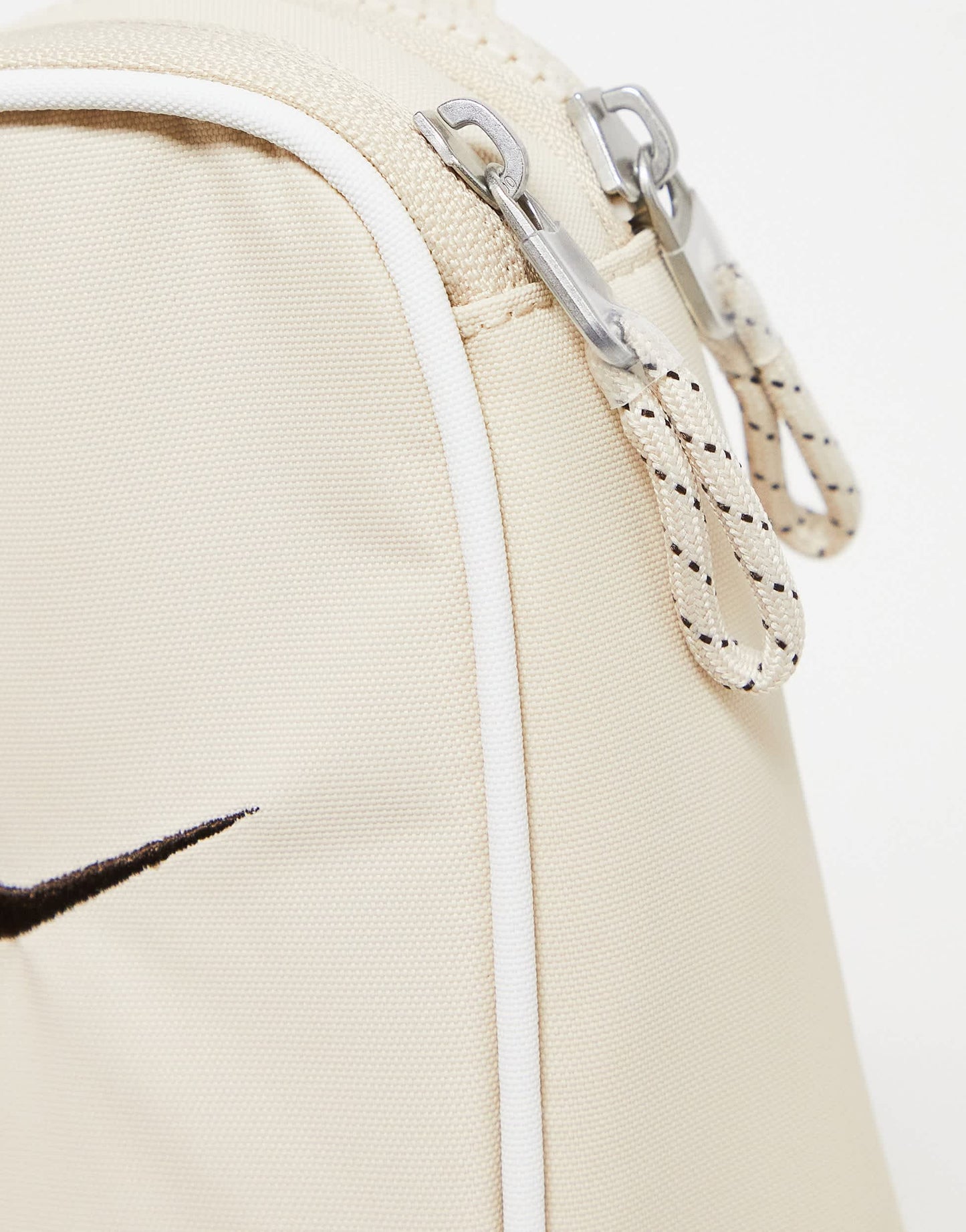Nike unisex Sportswear Essentials cross-body bag (1L) in stone