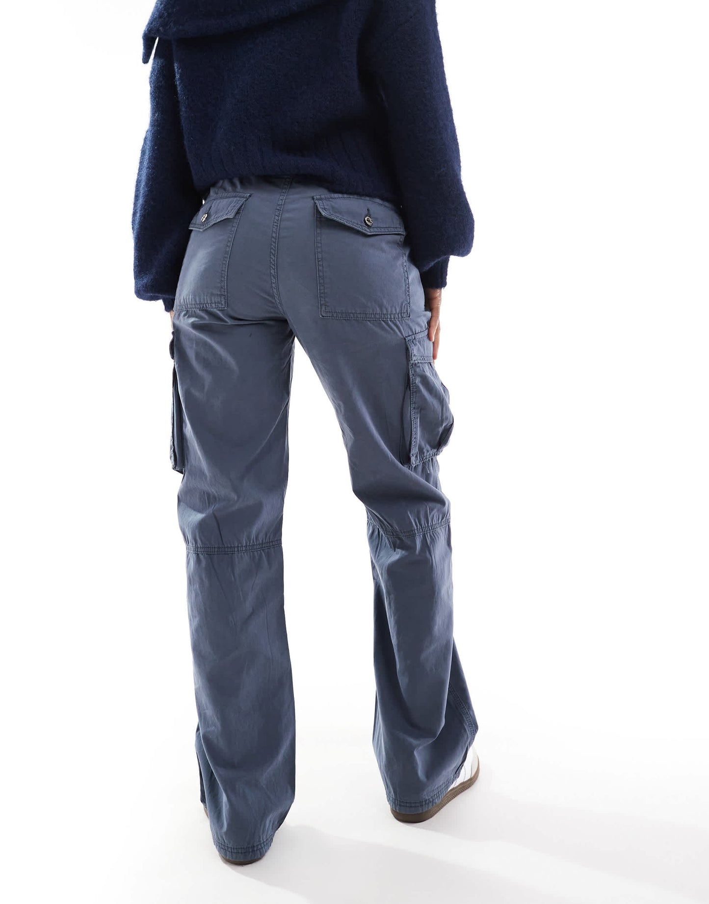 Bershka straight leg cargo trousers in graphite blue