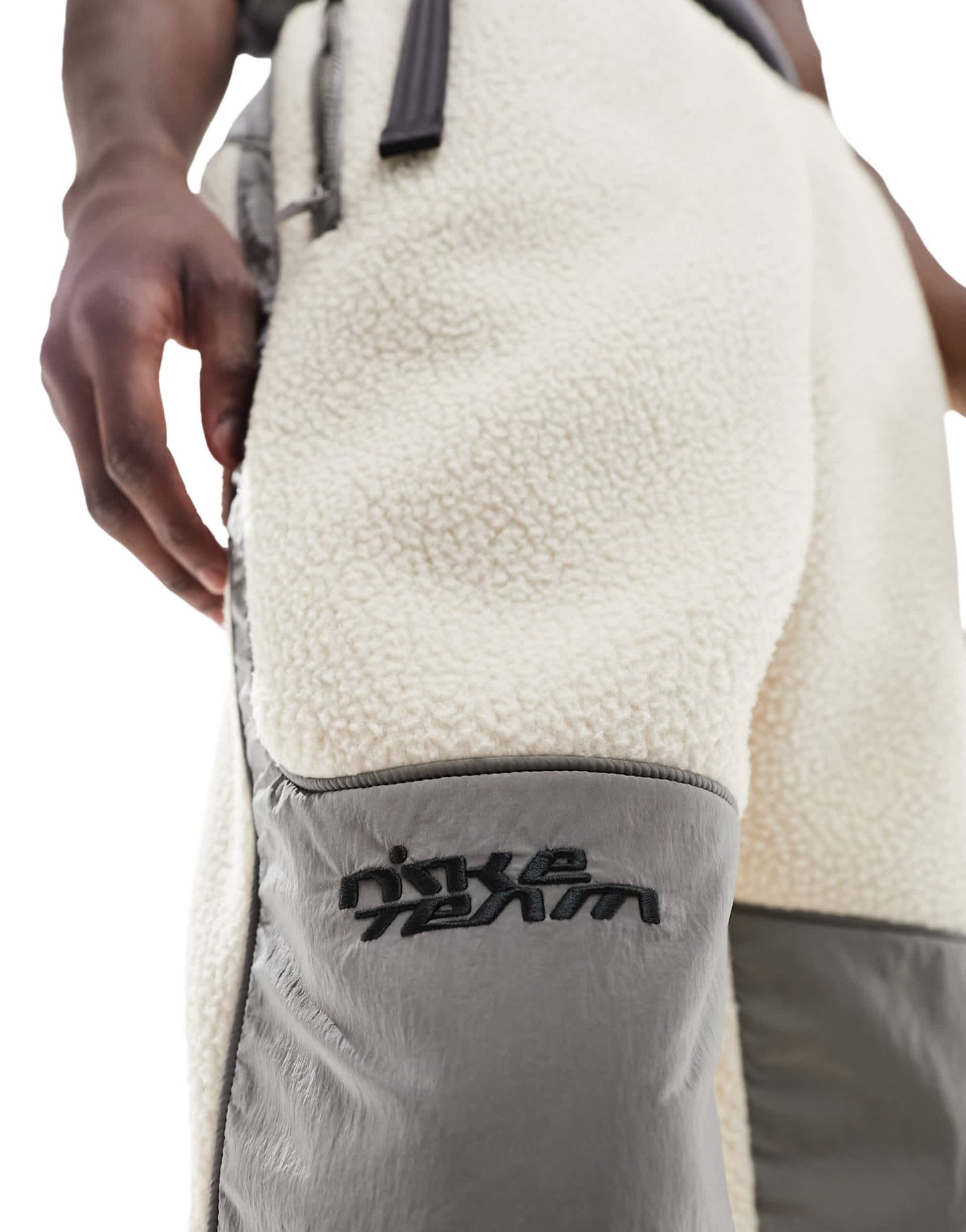 Nike Trend winter fleece joggers cream and grey