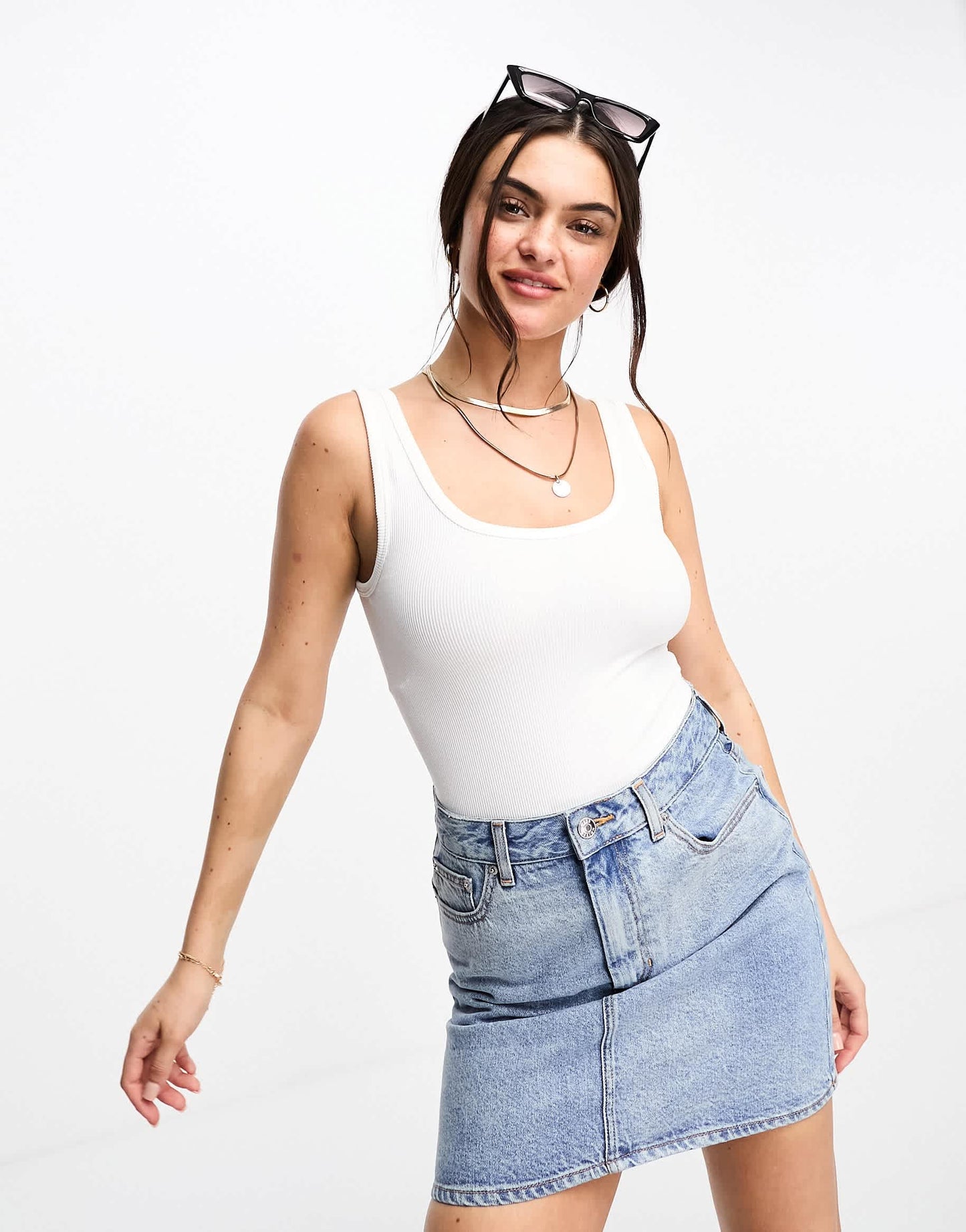 Stradivarius scoop neck ribbed body in white