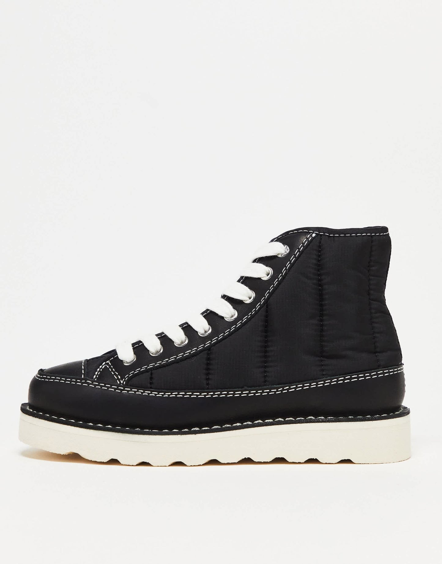 Good News Roopa quilted boots in black