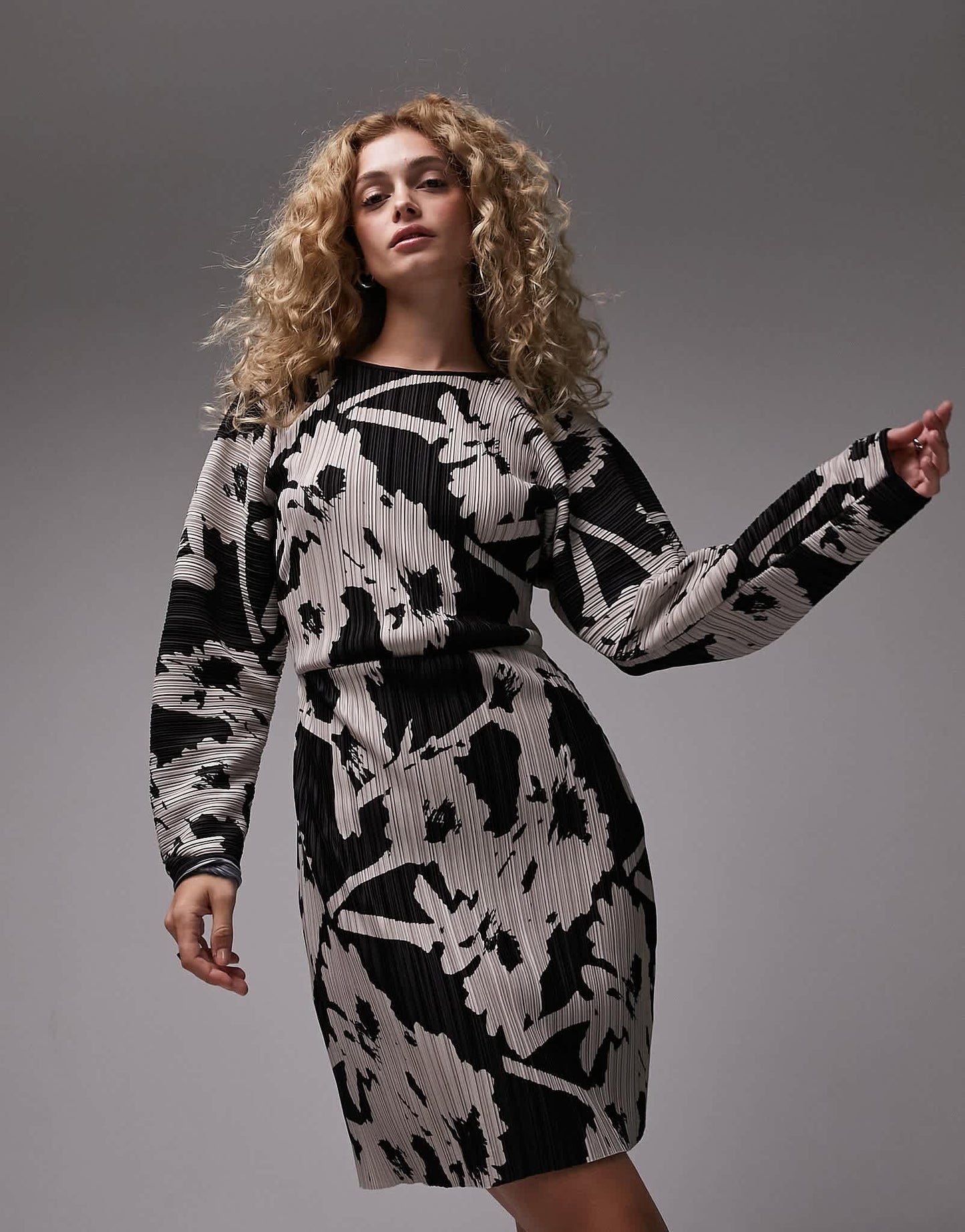 Topshop plisse balloon sleeve mini dress in mono
