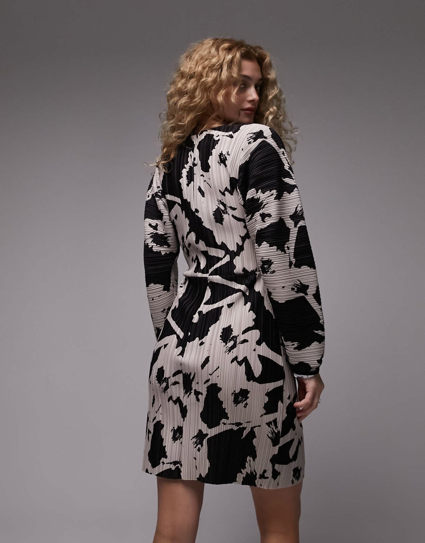 Topshop plisse balloon sleeve mini dress in mono