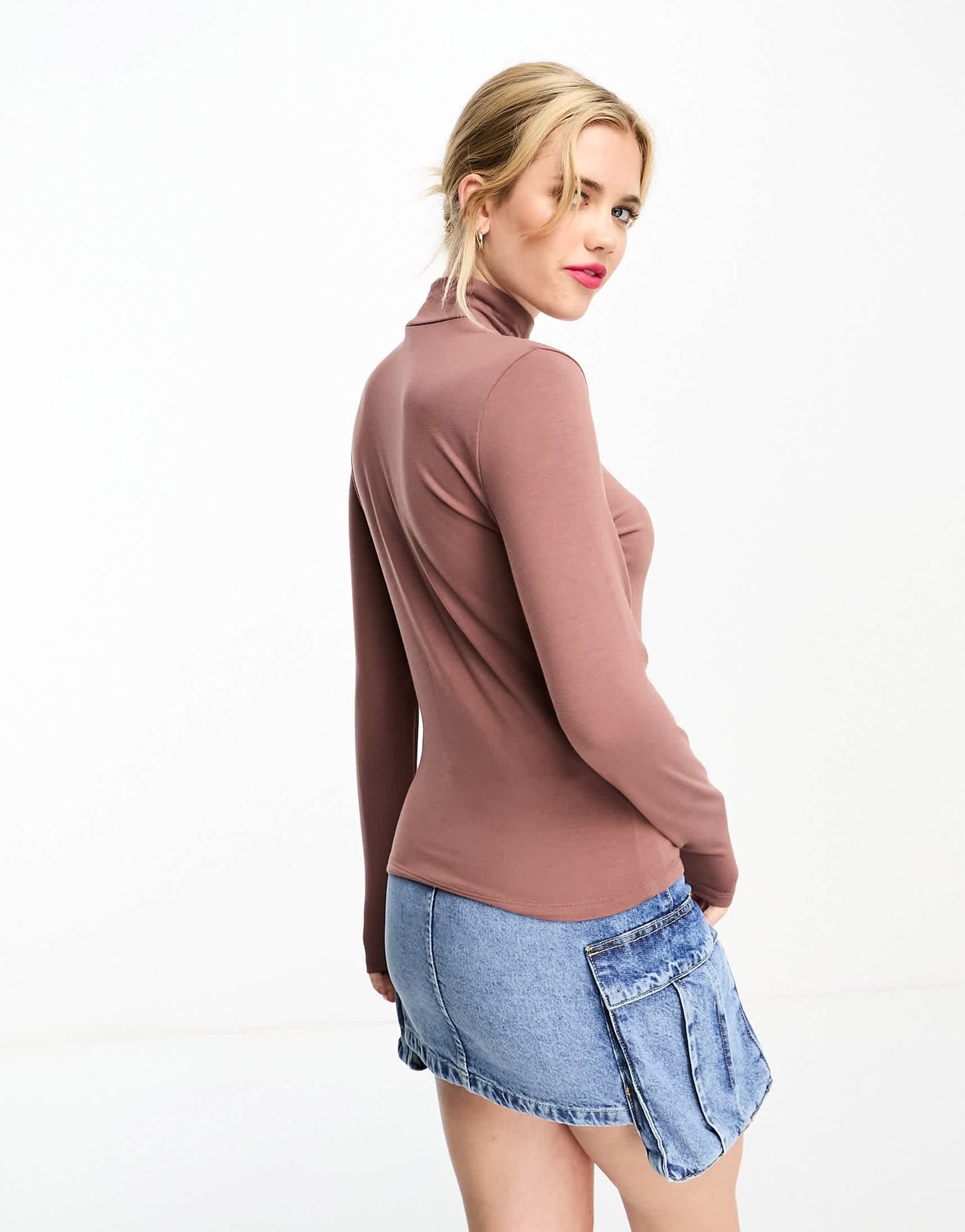 Abercrombie & Fitch long sleeve mock neck top in warm brown