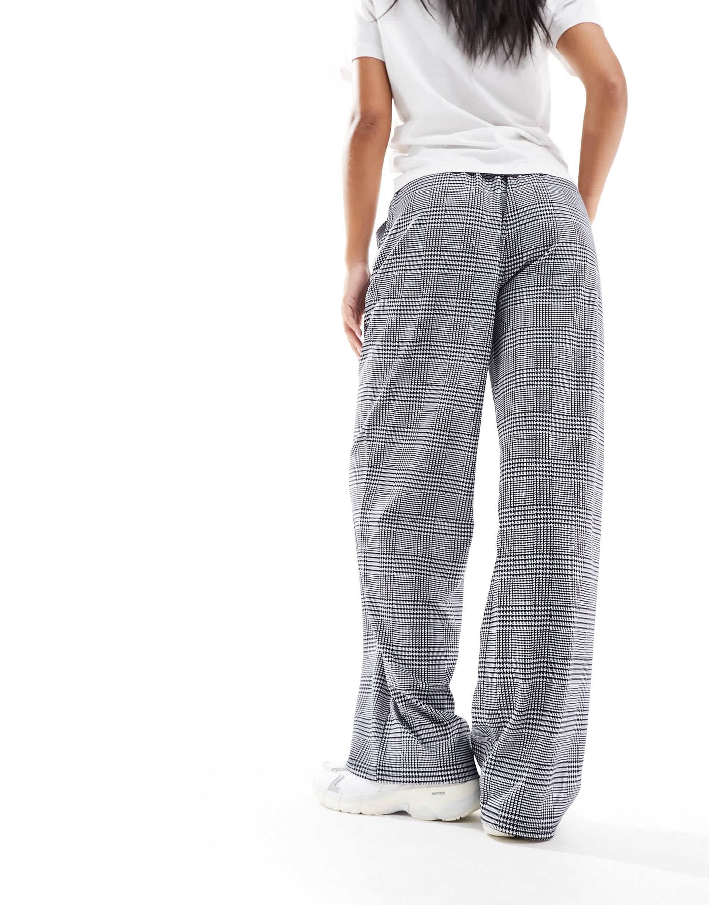 Vero Moda wide leg trouser in mono check