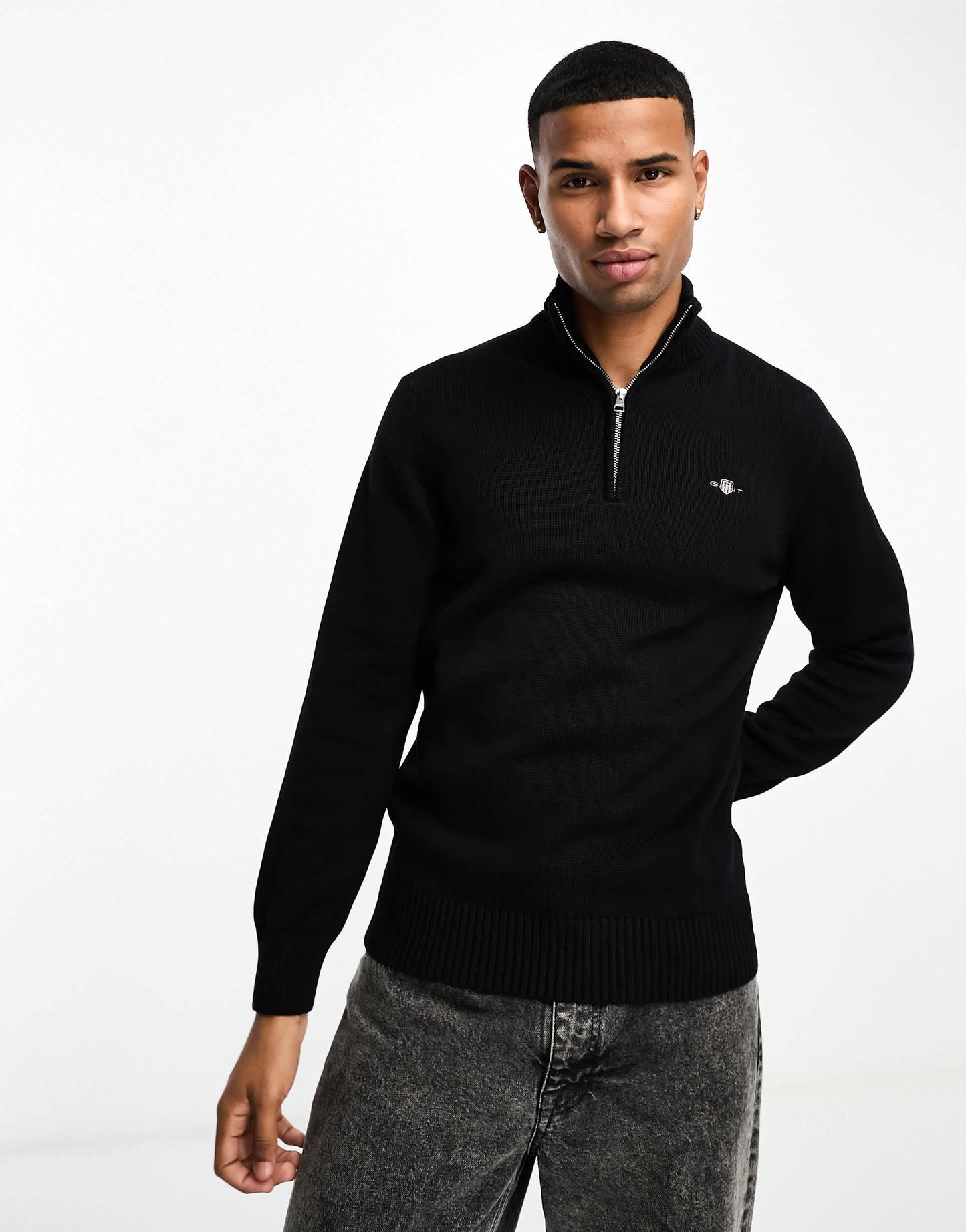 GANT icon logo casual cotton knit half zip jumper in black