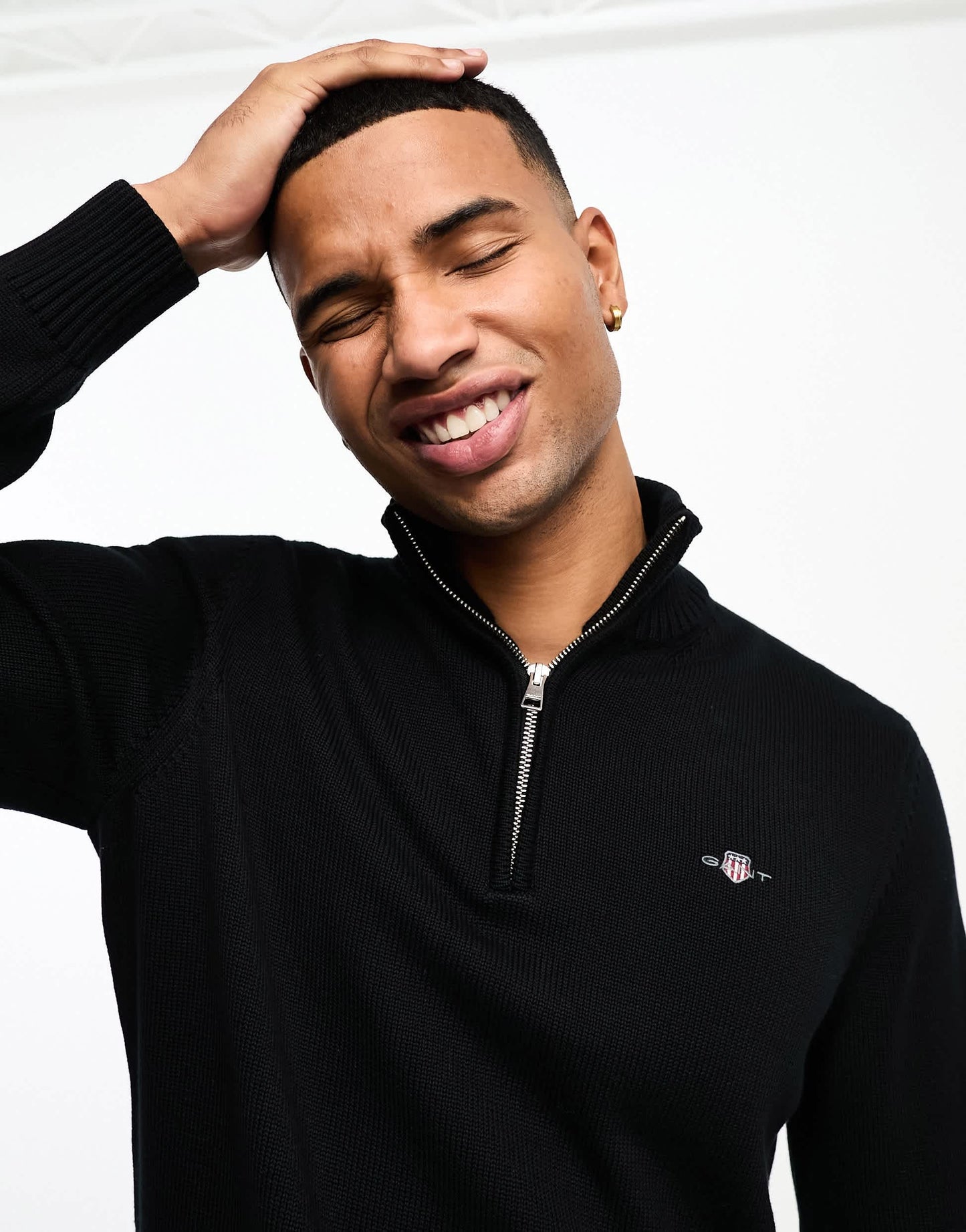 GANT icon logo casual cotton knit half zip jumper in black