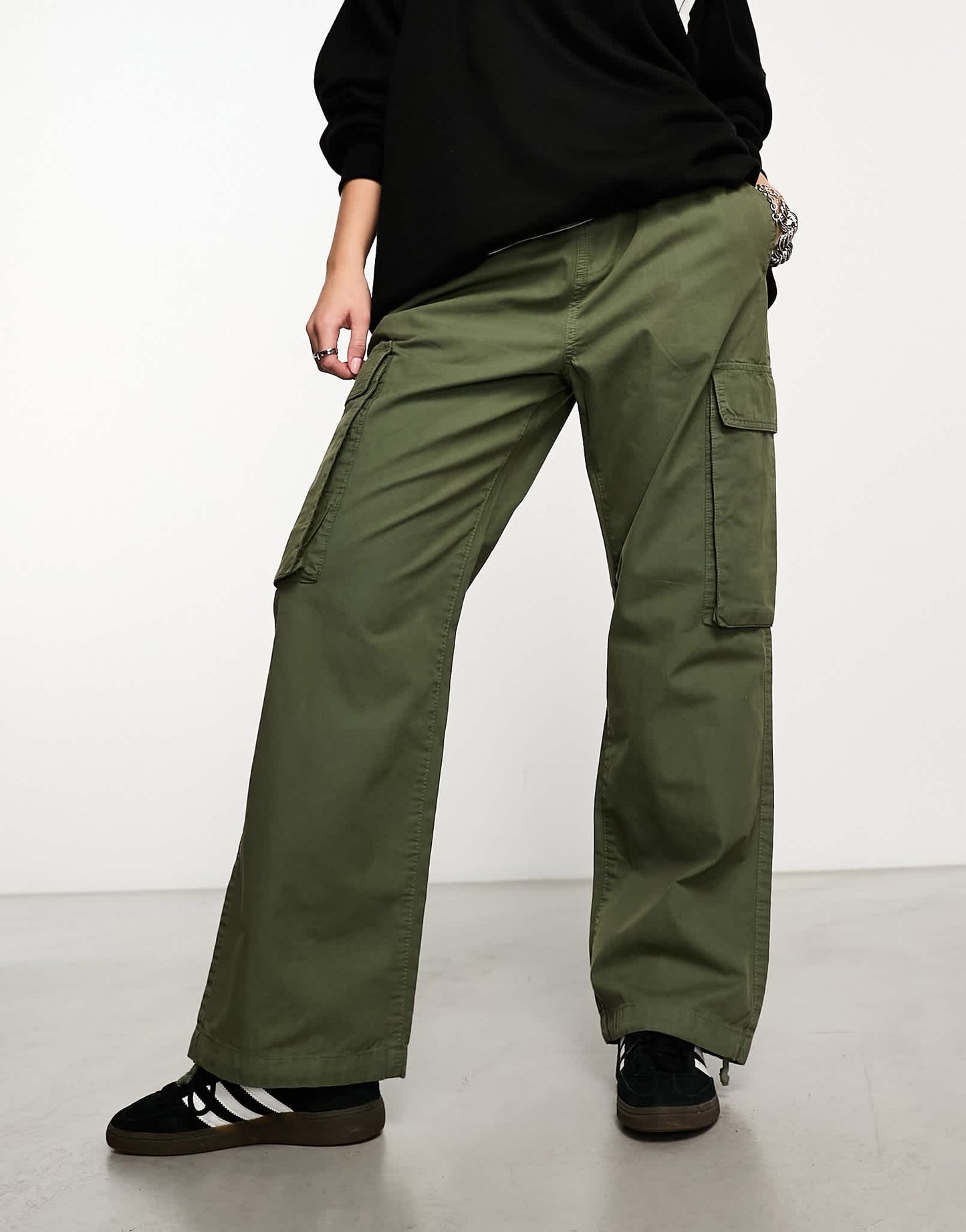 New Look double pocket slim leg cargo in khaki