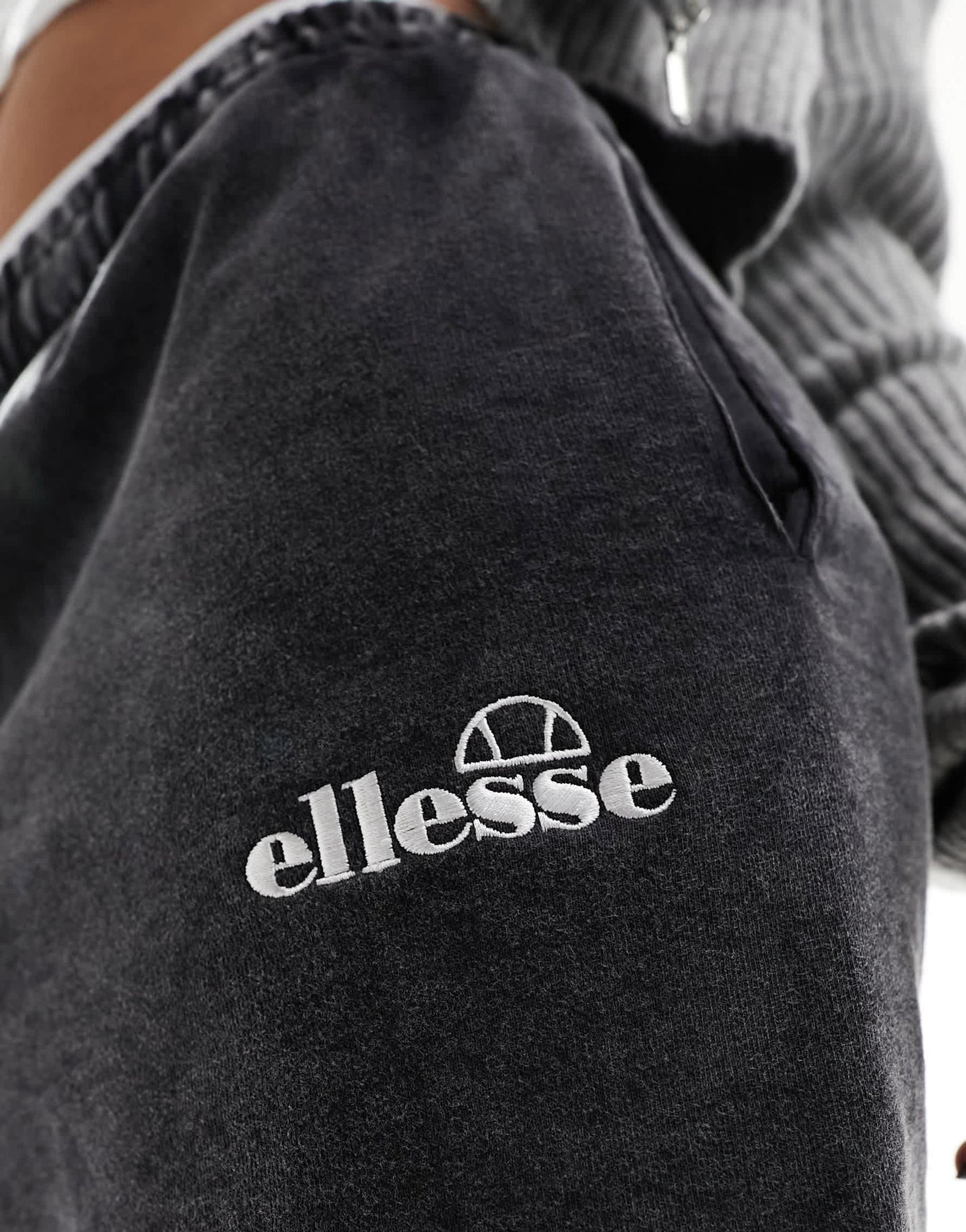 Ellesse Shabnam shorts in washed black