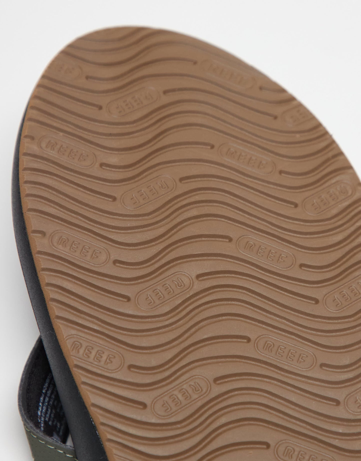 Reef Cushion Phantom 2.0 flip flops in khaki