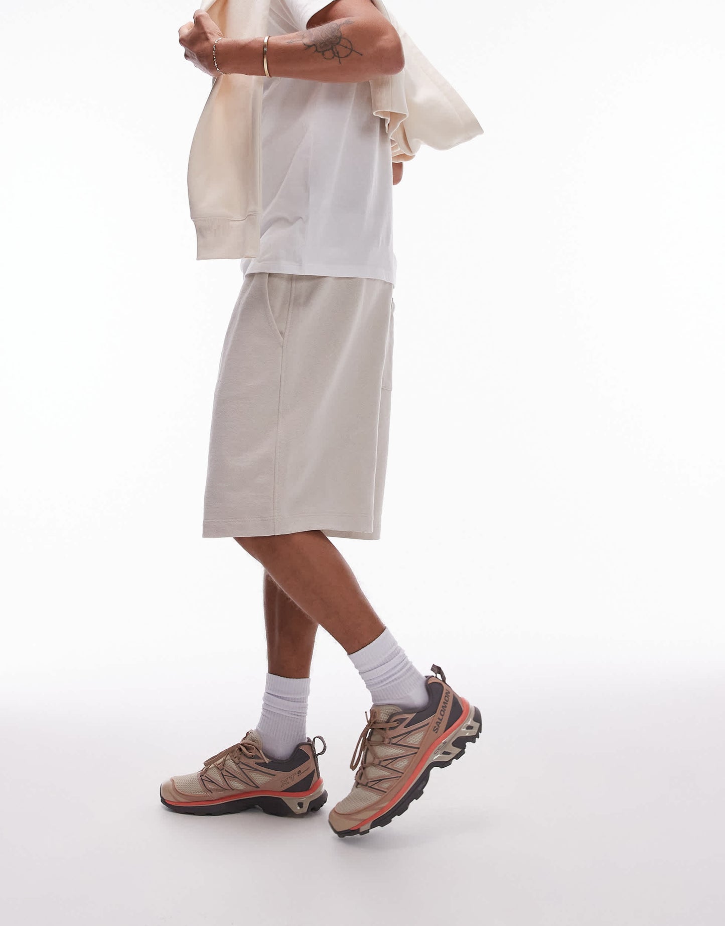 Topman oversized fit linen blend jersey short in ecru