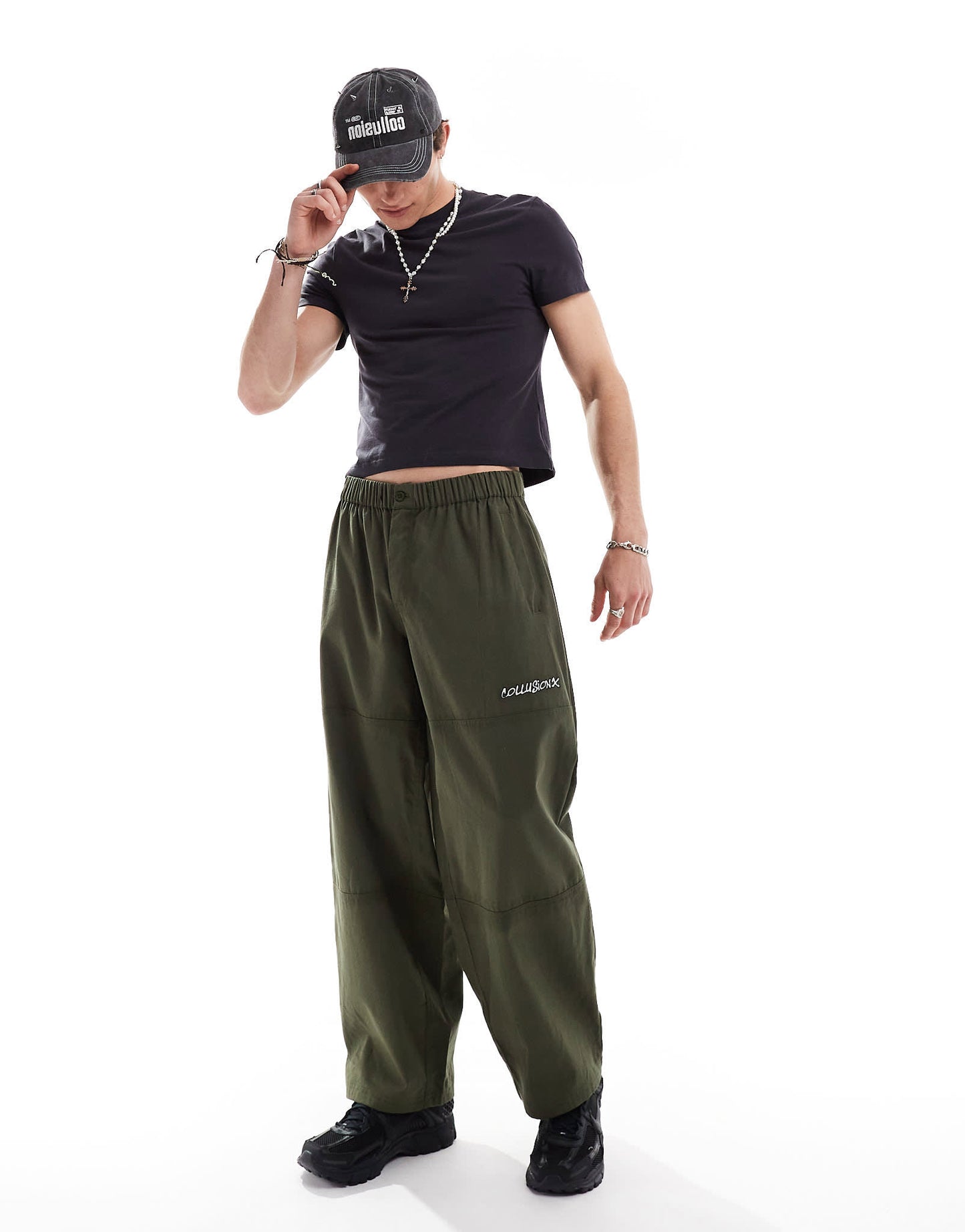 COLLUSION relaxed skate pant in khaki