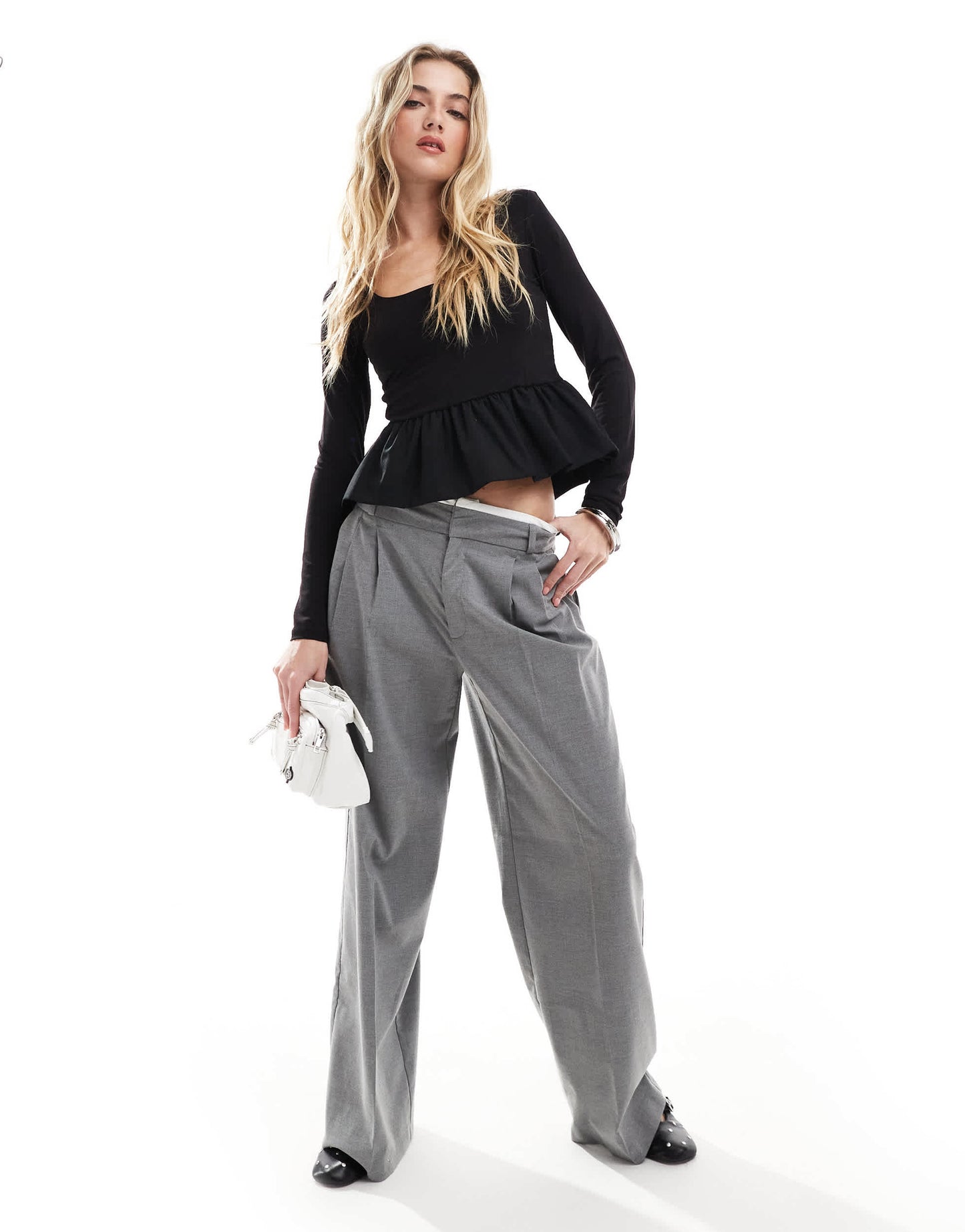 Stradivarius frilled hem detail top in black