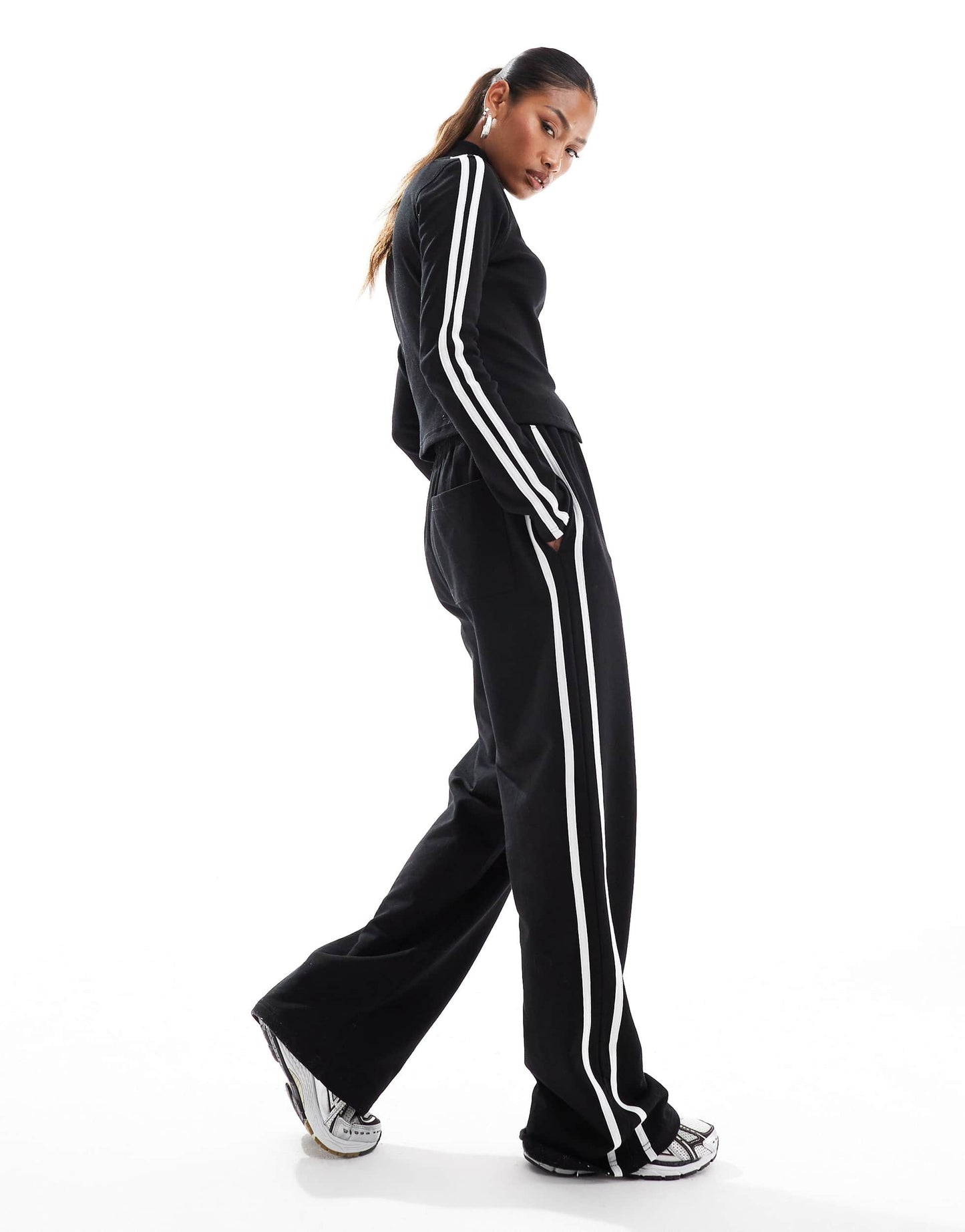 Kaiia ribbed zip up stripe sleeve jumper co-ord in black