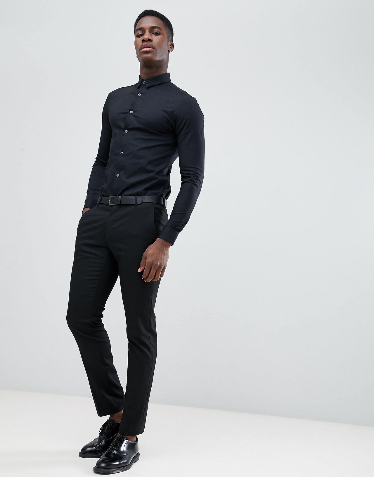 New Look poplin muscle fit shirt in black