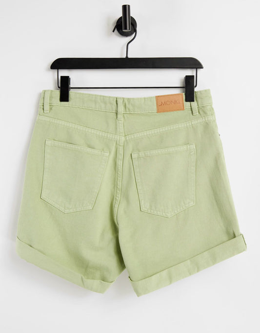 Monki Tallie cotton denim shorts in khaki - MGREEN