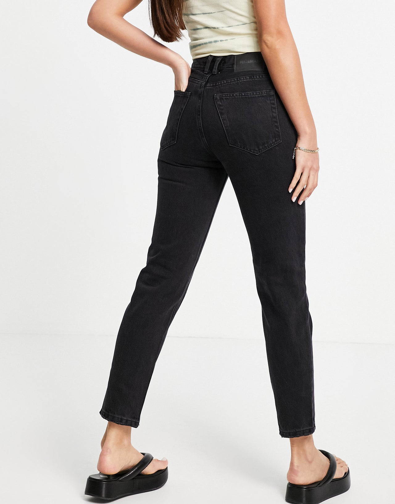 Pull&Bear Tall high waisted basic mom jean in black