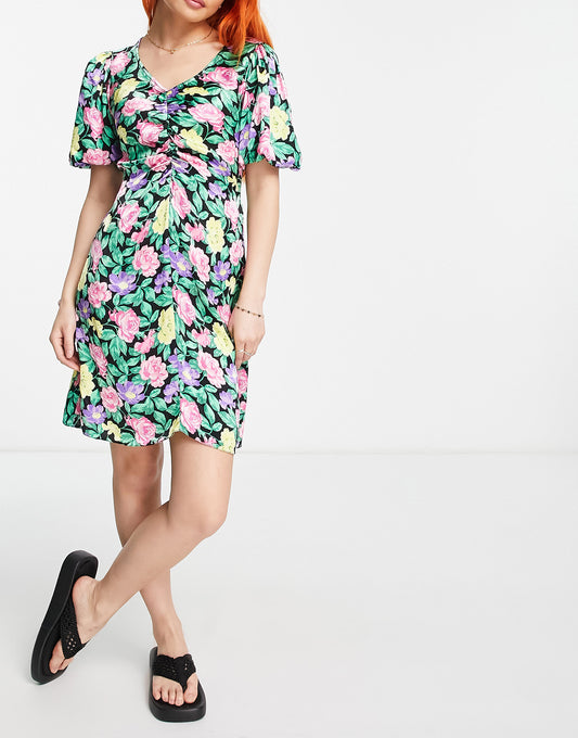 New Look Petite puff sleeve ruched front mini dress in black floral