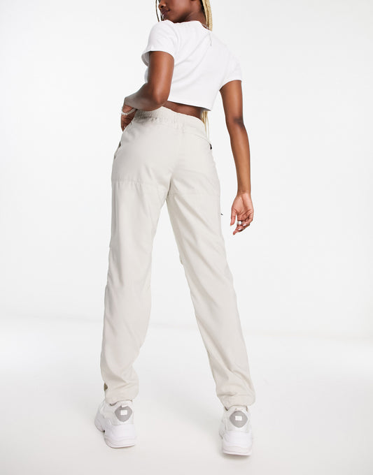 Columbia Coral Ridge trousers in stone
