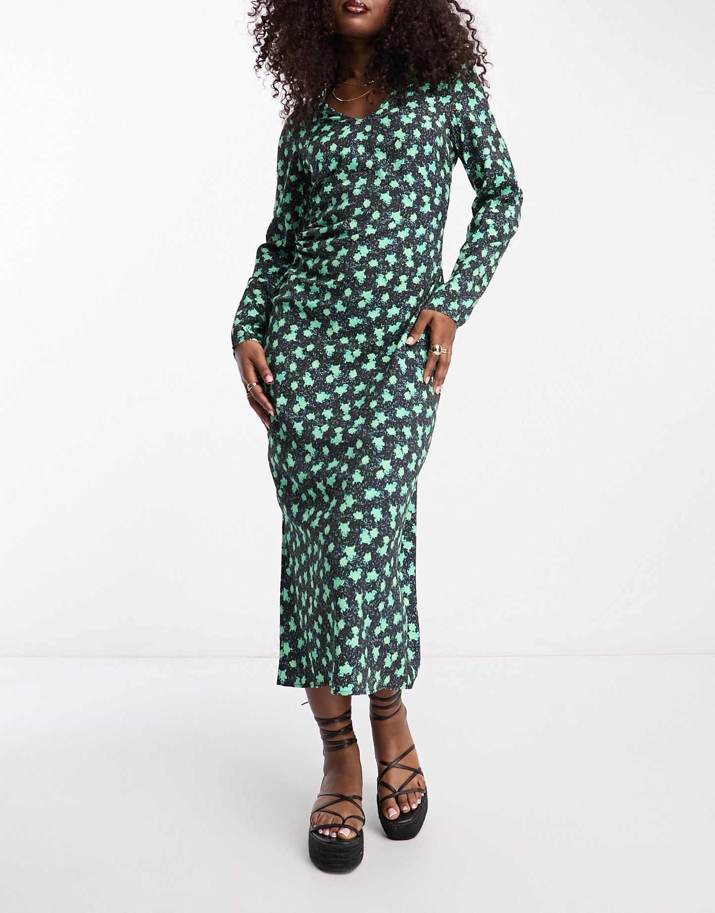 Vero Moda floral printed midi dress in green and black