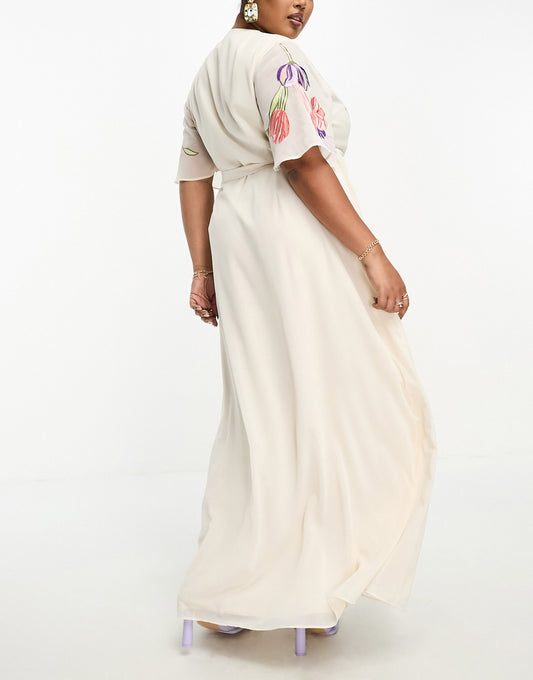 Hope & Ivy Plus embroidered floral maxi dress in ivory