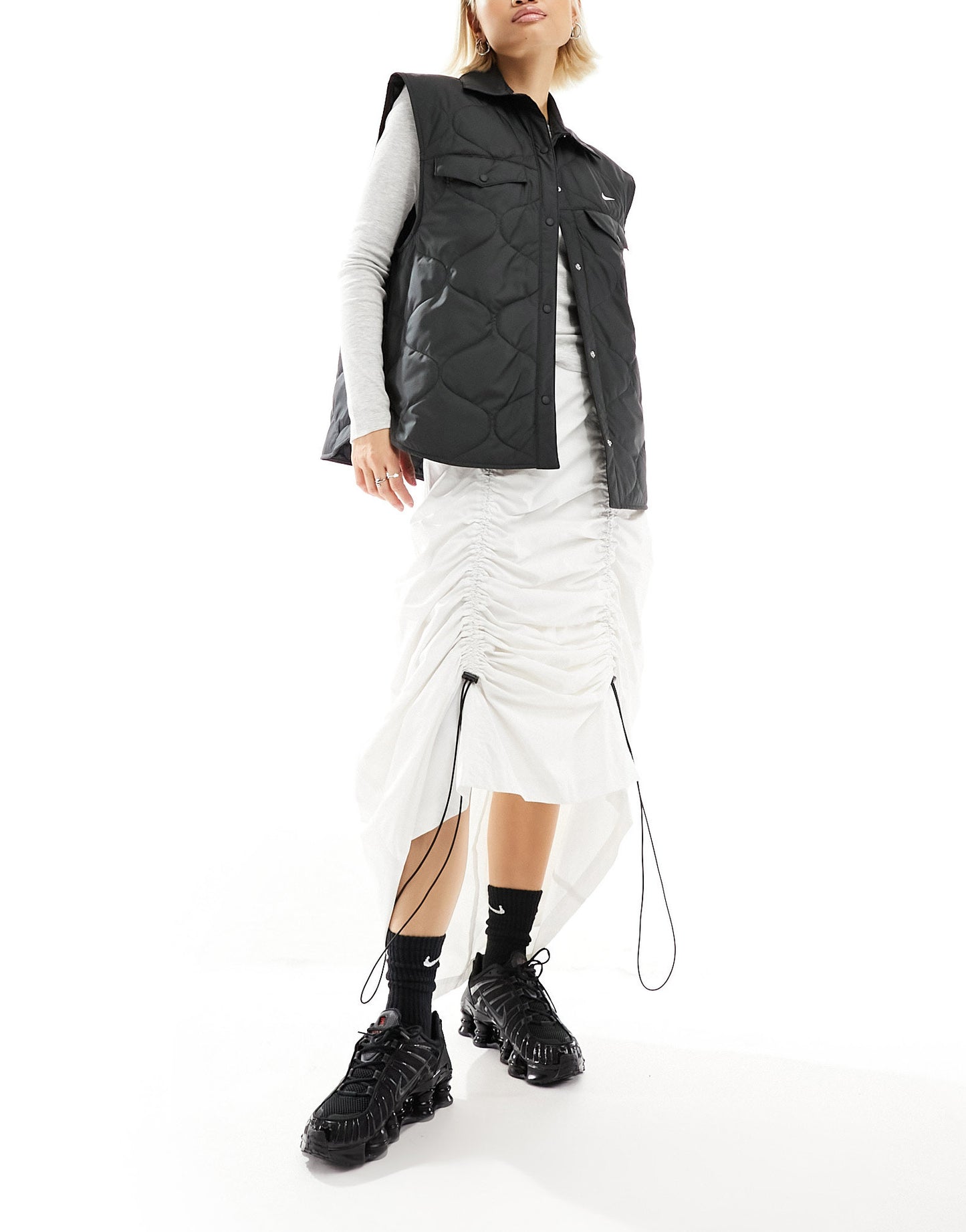 Nike quilted essential vest in black