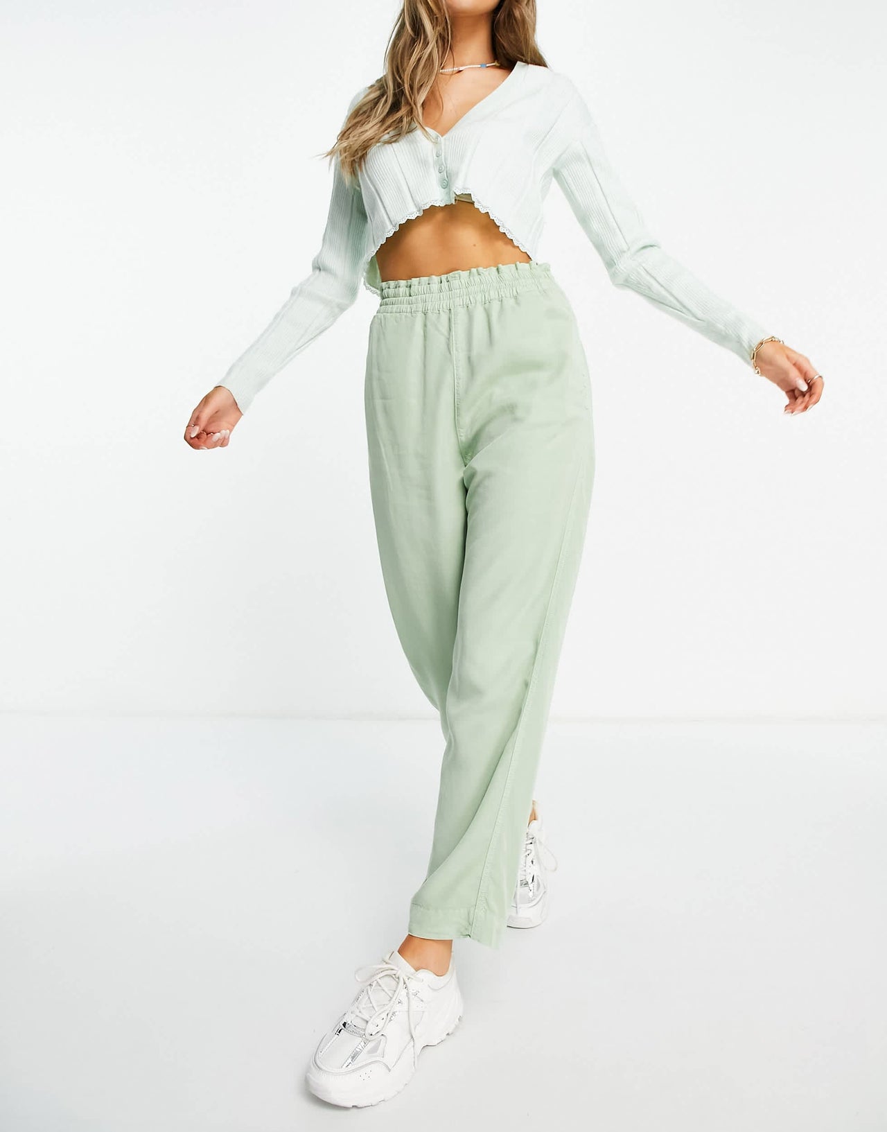 Stradivarius elasticated waist relaxed trouser in khaki
