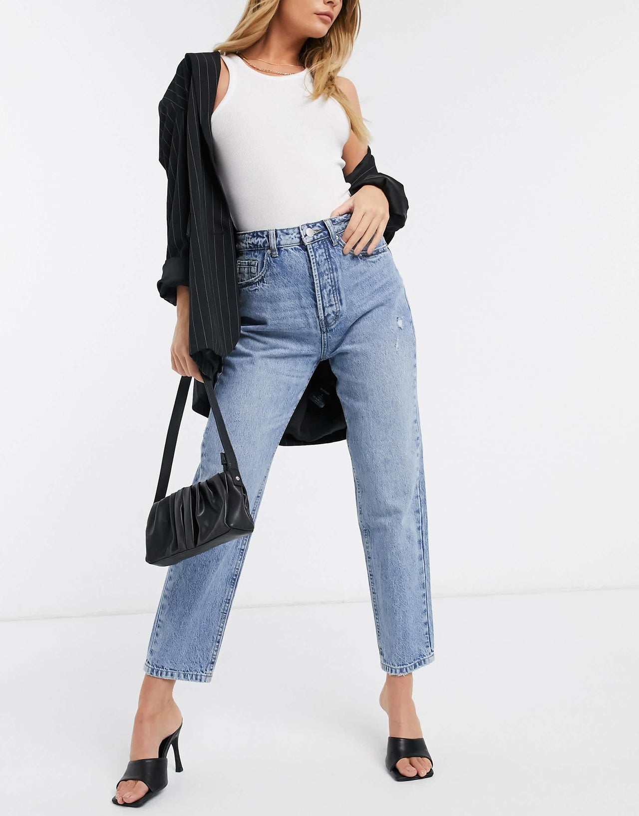 Stradivarius cotton mom fit vintage jean in light wash - MBLUE