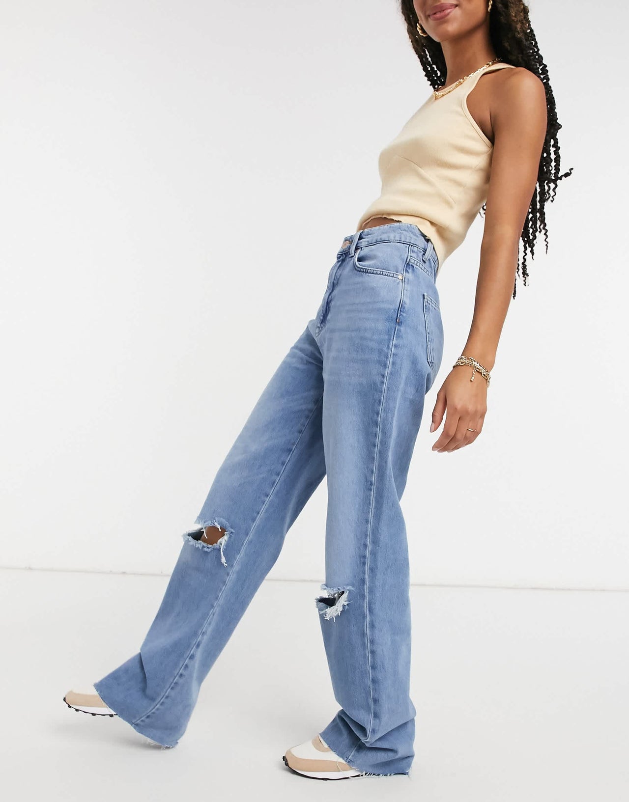 Stradivarius straight leg 90s jeans with rips in blue