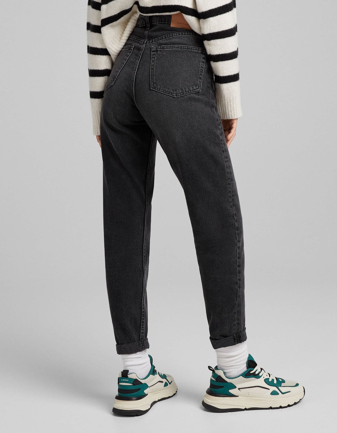 Bershka mom jean in washed black